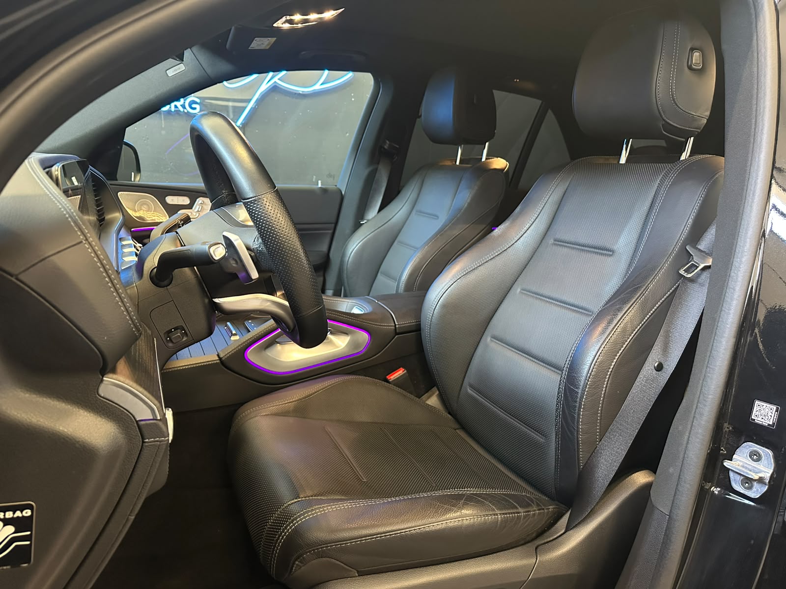 MERCEDES-BENZ GLE 350 e 4Matic AMG Line 9G-Tronic-image-10