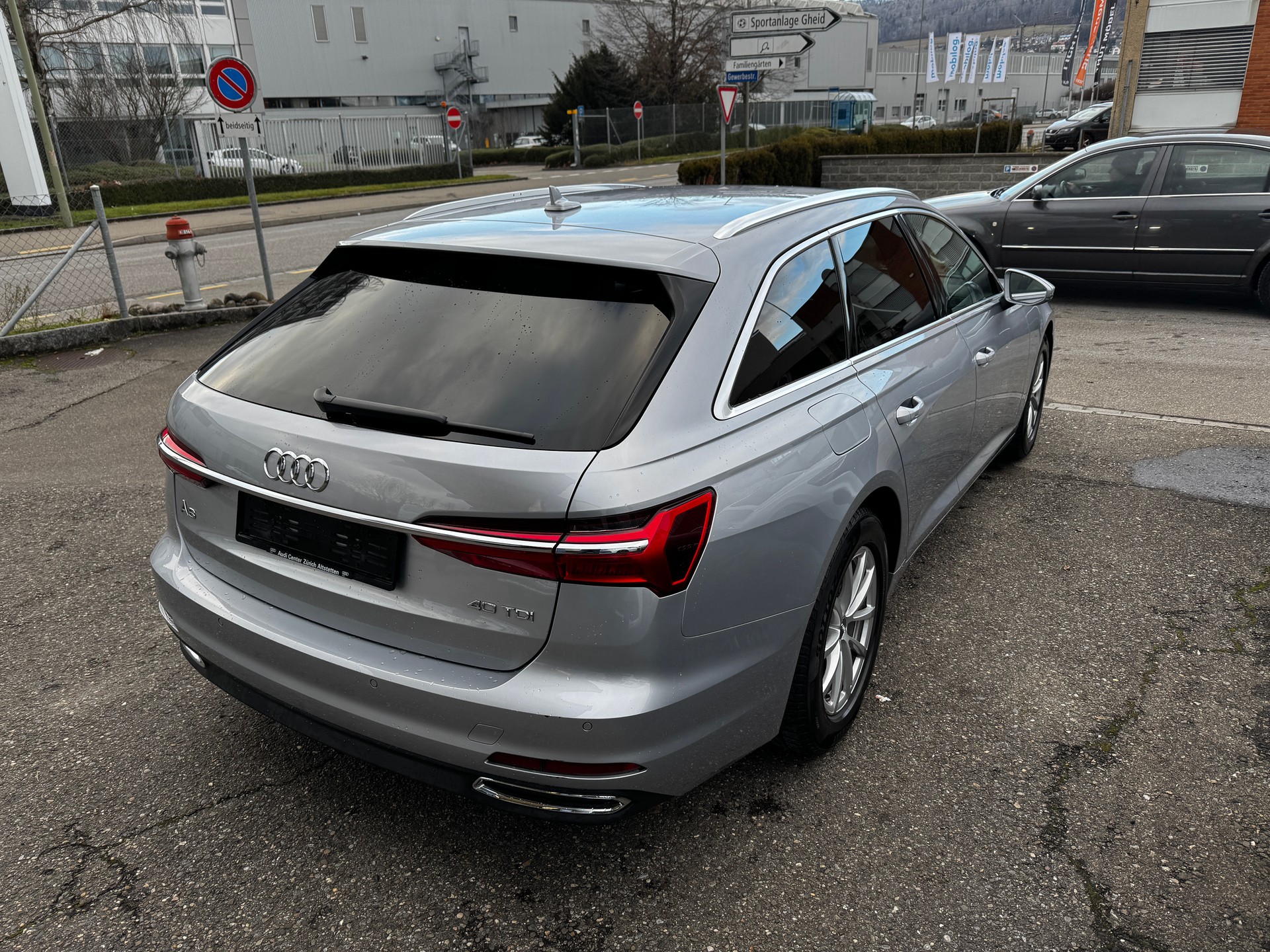 AUDI A6 Avant 40 TDI Design quattro S-tronic-image-3
