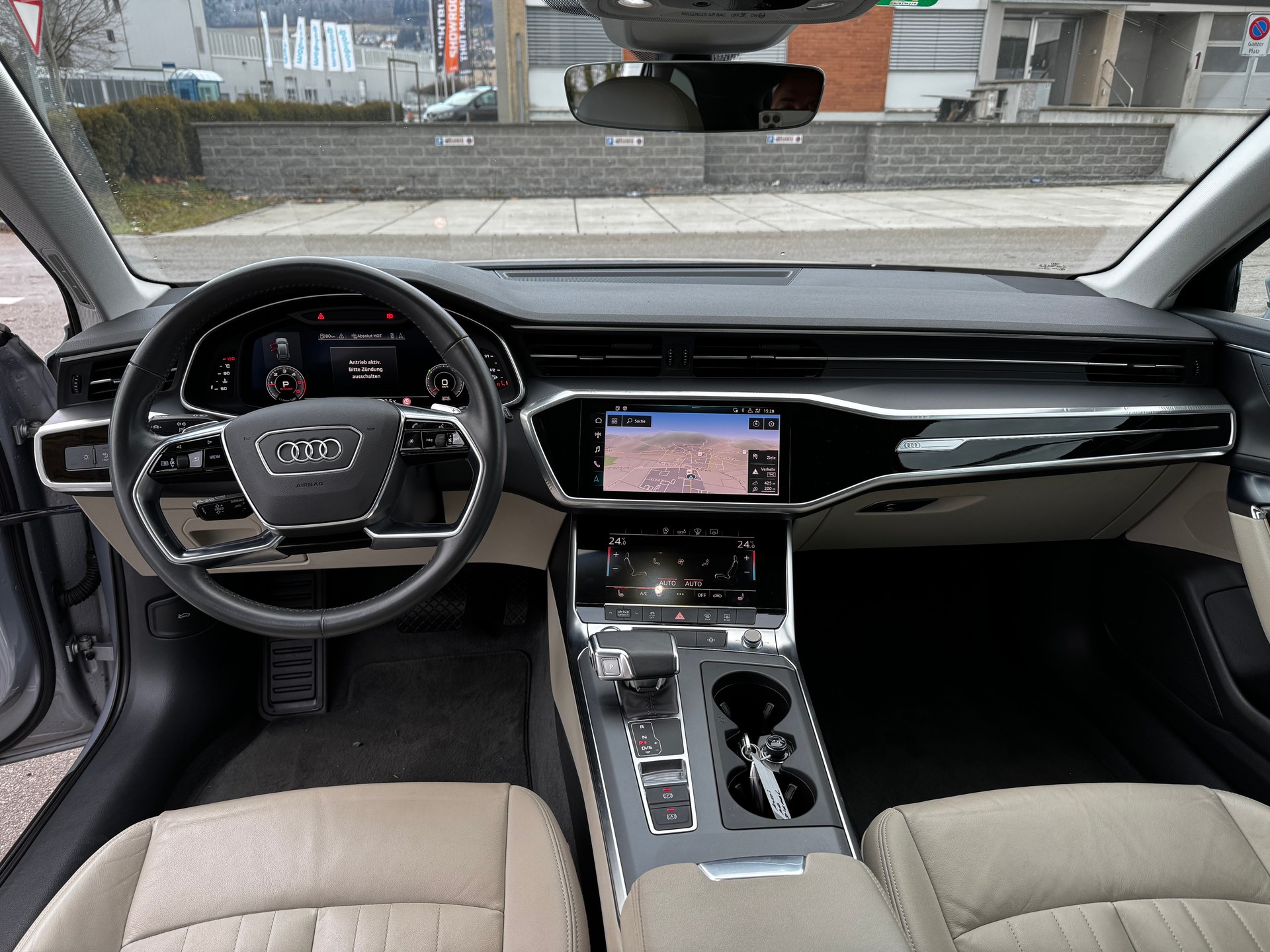AUDI A6 Avant 40 TDI Design quattro S-tronic-image-4