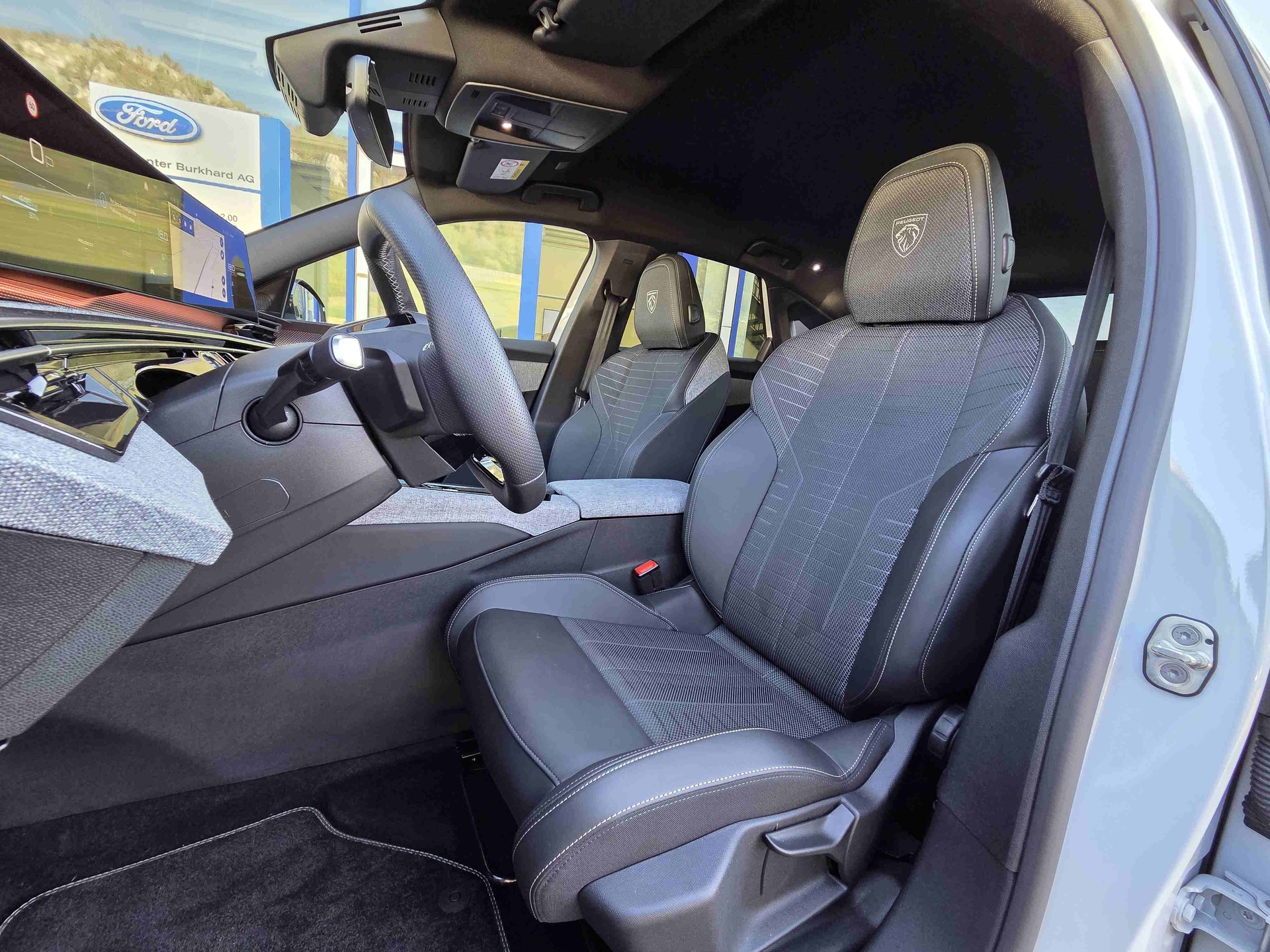 PEUGEOT 3008 e-GT-image-6