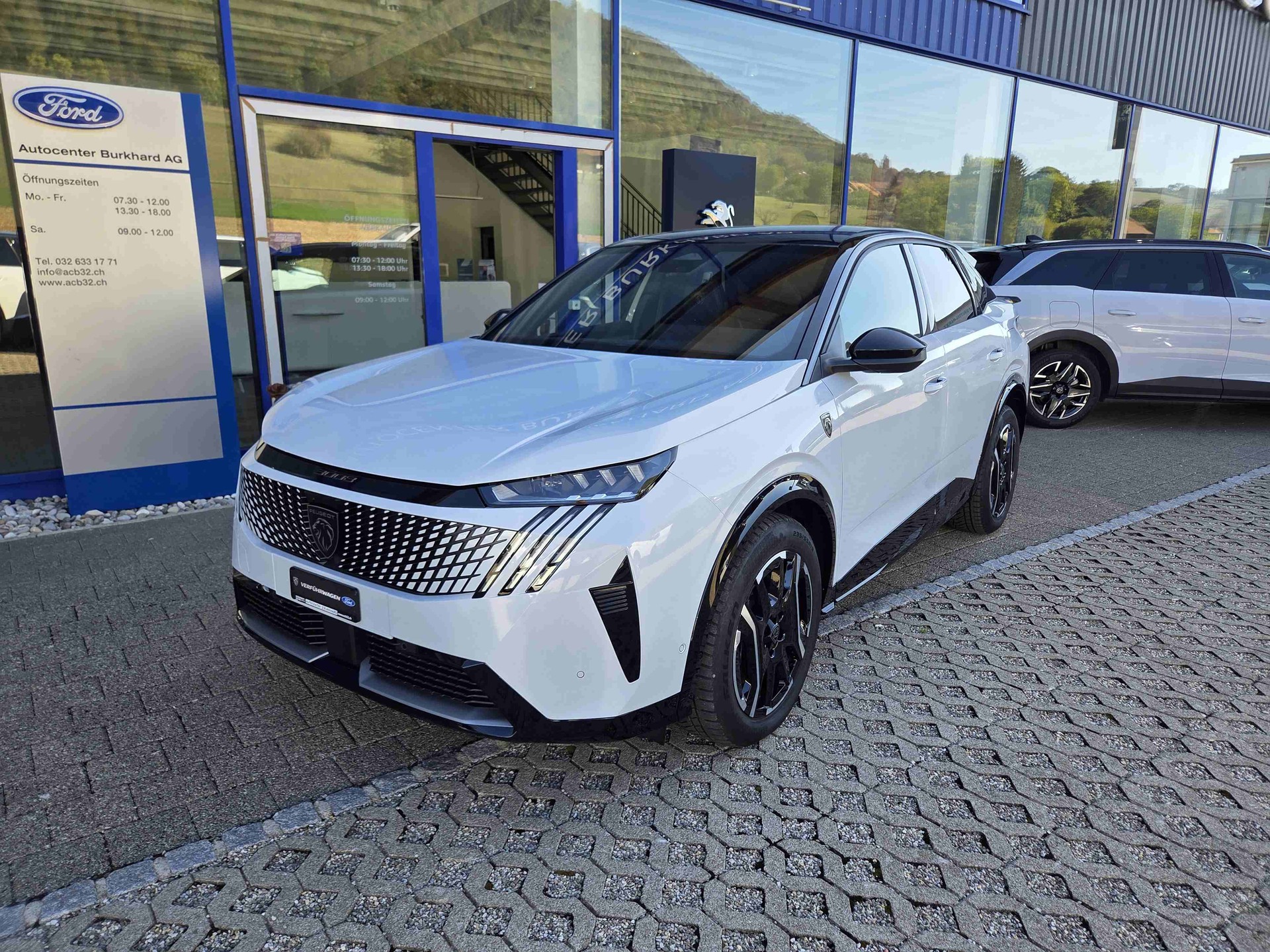 PEUGEOT 3008 e-GT-image-1
