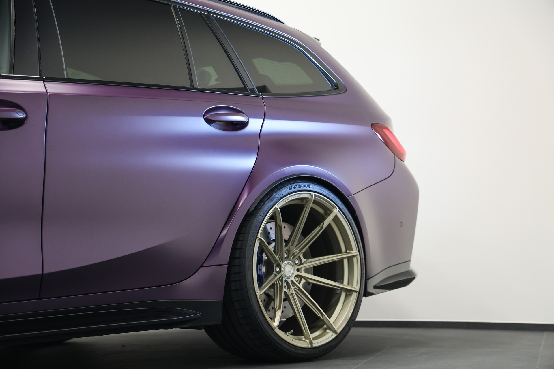 BMW M3 Competition xDrive LCI *FROZEN PURPLE*Carbon Schalensitze*BMW Werksgarantie bis 10.2027*-image-10