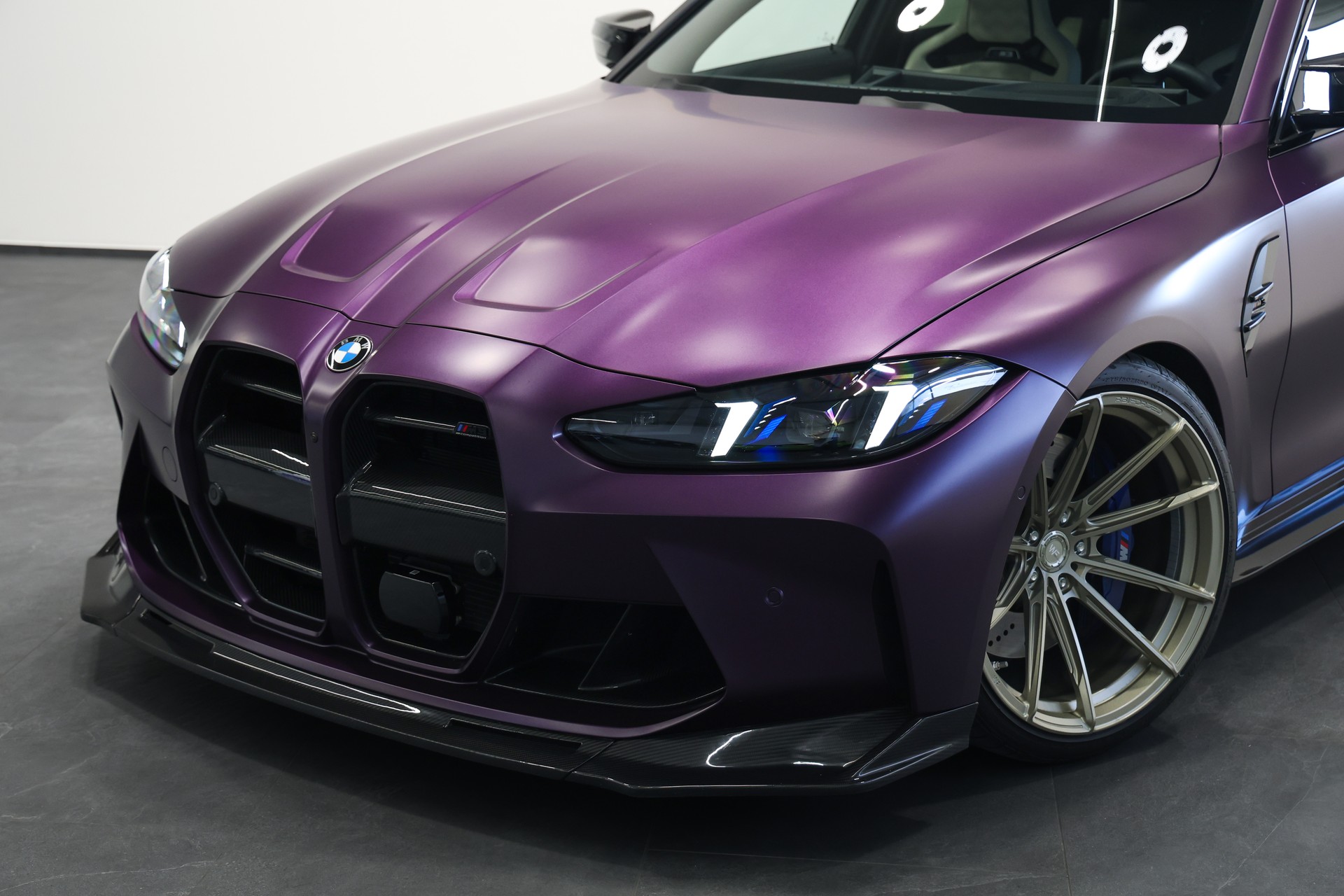 BMW M3 Competition xDrive LCI *FROZEN PURPLE*Carbon Schalensitze*BMW Werksgarantie bis 10.2027*-image-8