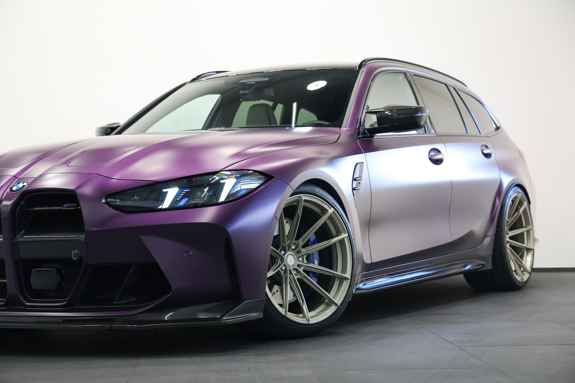 BMW M3 Competition xDrive LCI *FROZEN PURPLE*Carbon Schalensitze*BMW Werksgarantie bis 10.2027*-image-9