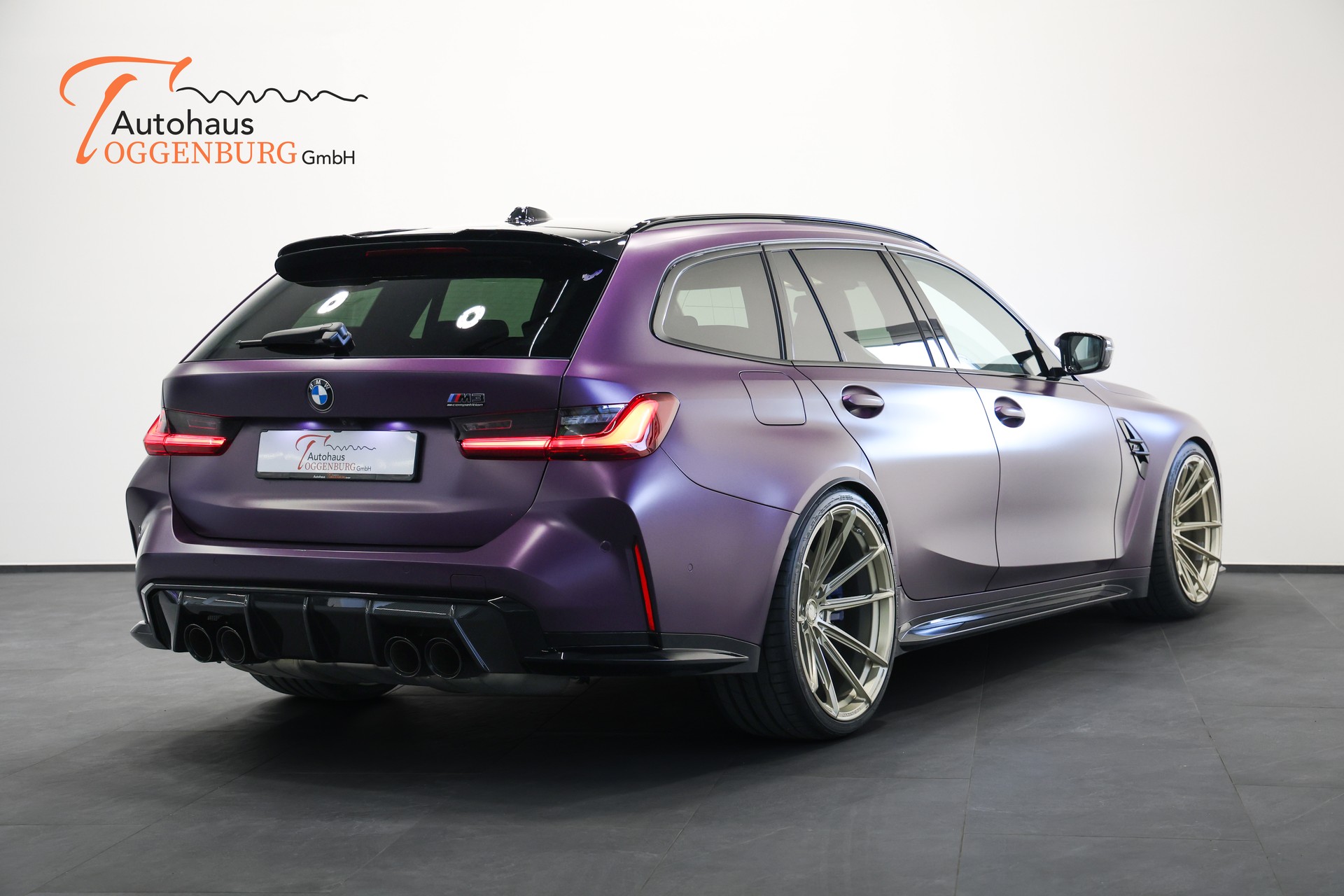 BMW M3 Competition xDrive LCI *FROZEN PURPLE*Carbon Schalensitze*BMW Werksgarantie bis 10.2027*-image-15