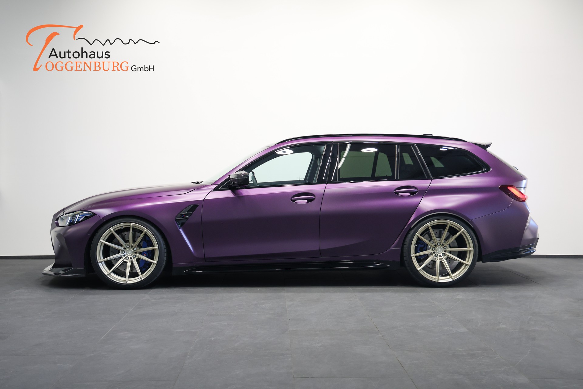 BMW M3 Competition xDrive LCI *FROZEN PURPLE*Carbon Schalensitze*BMW Werksgarantie bis 10.2027*-image-11