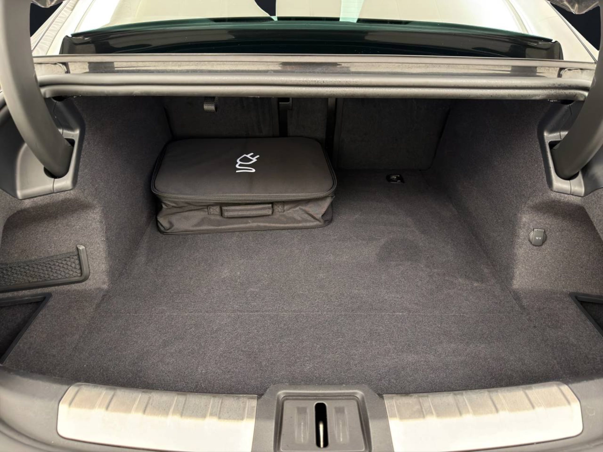 PORSCHE Taycan 4S-image-20