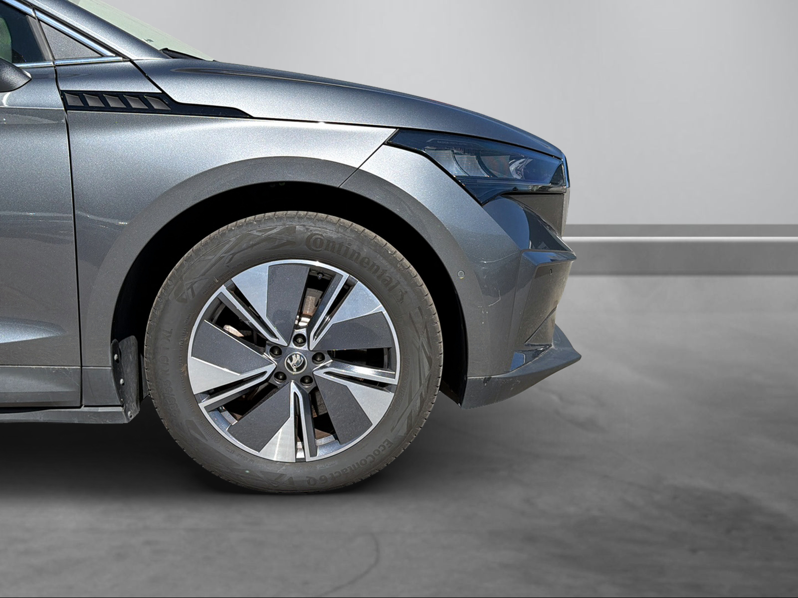 SKODA Enyaq iV 80-image-12