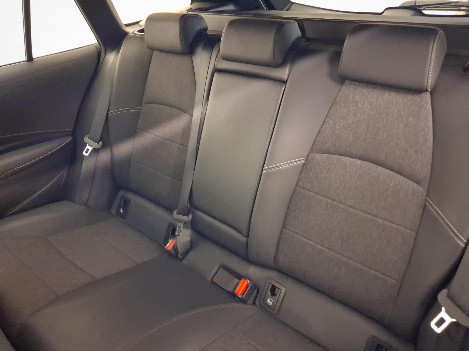 TOYOTA Corolla Touring Sports 2.0 HSD Trend-image-10