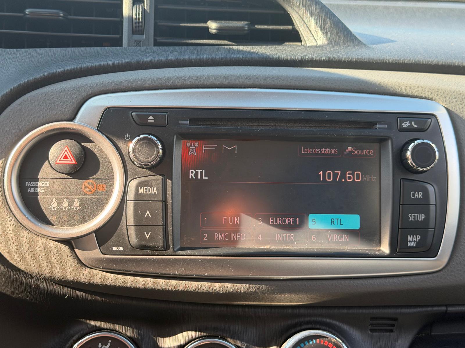 TOYOTA Yaris 1.33 Sol-image-17