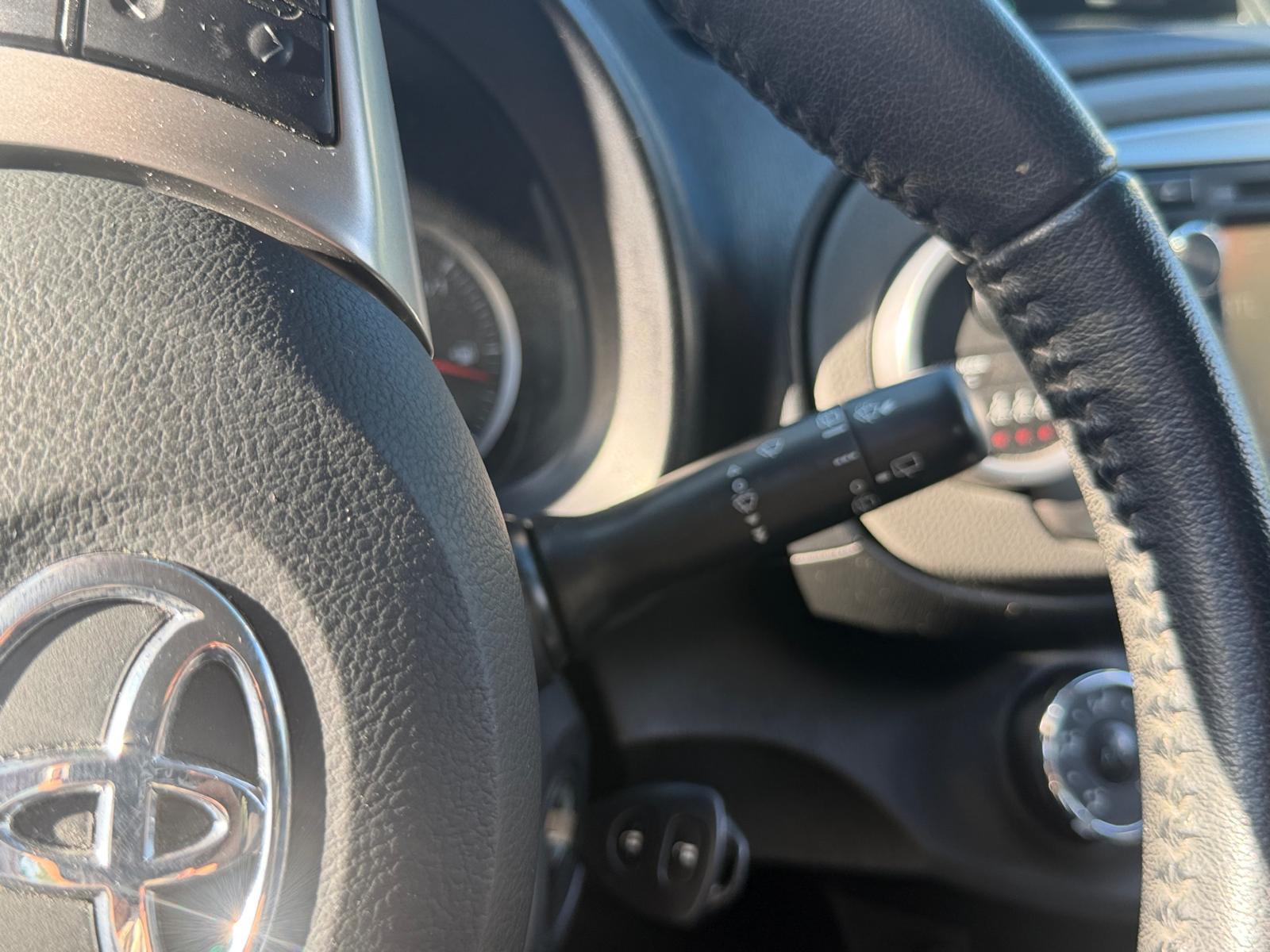 TOYOTA Yaris 1.33 Sol-image-16