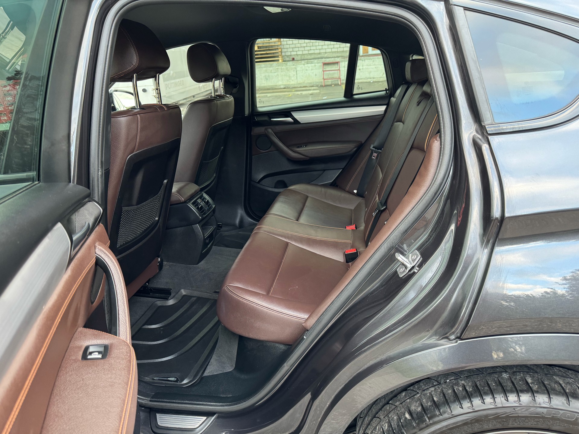 BMW X4 xDrive 30d M-Paket xLine Steptronic-image-17