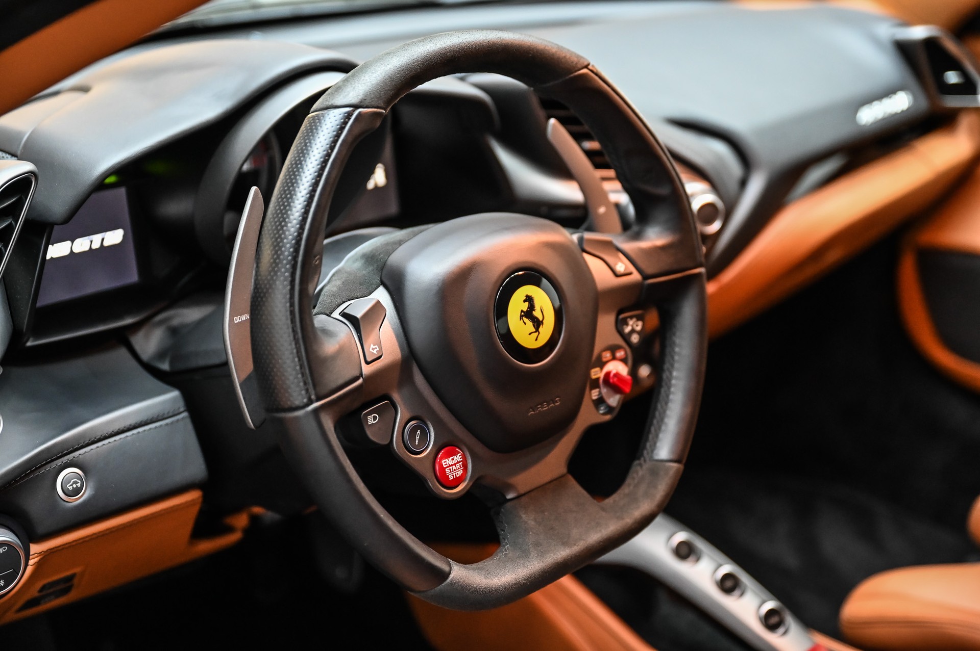 FERRARI 488 GTB 3.9 V8-image-23