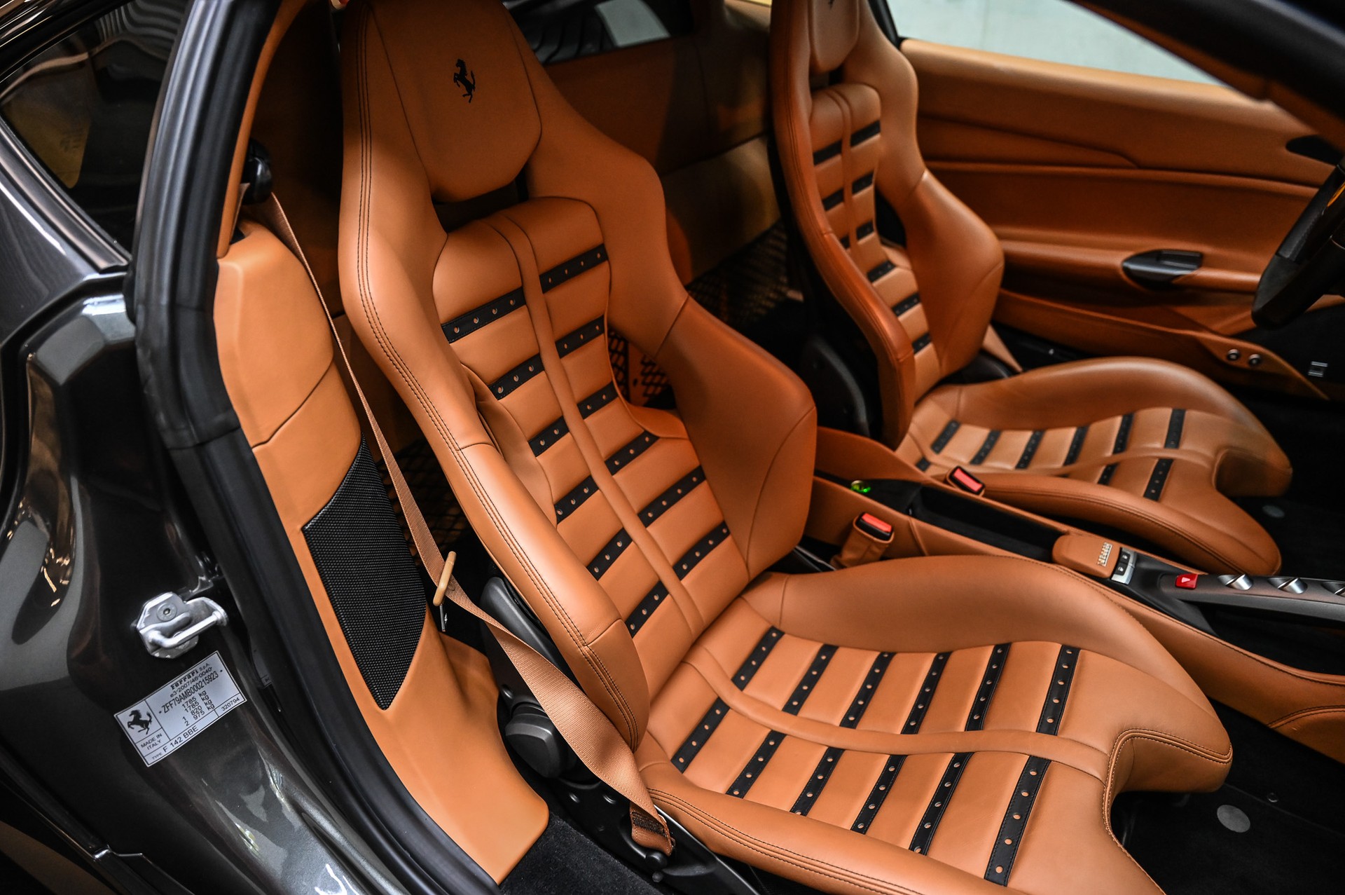 FERRARI 488 GTB 3.9 V8-image-30