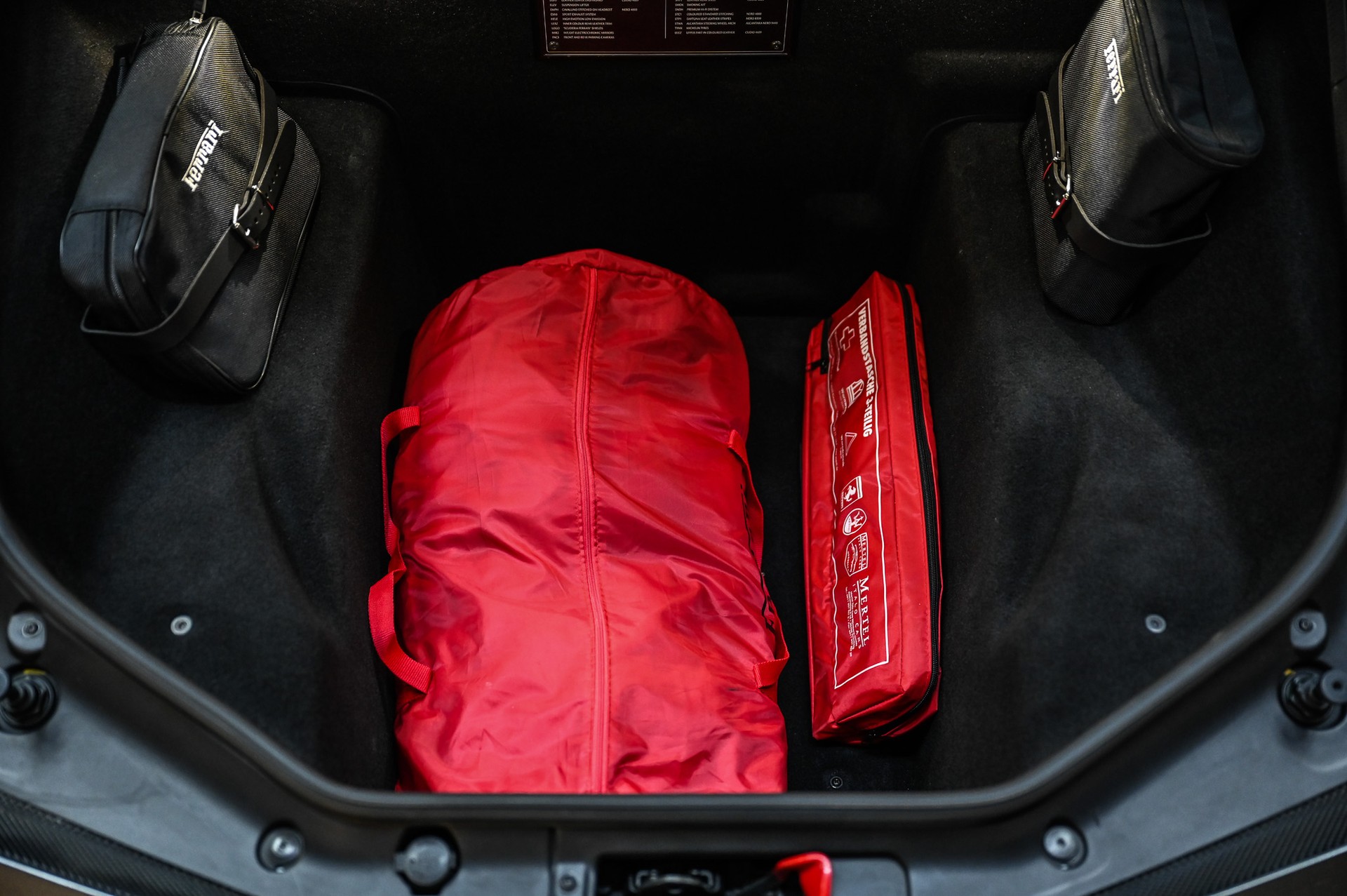 FERRARI 488 GTB 3.9 V8-image-36