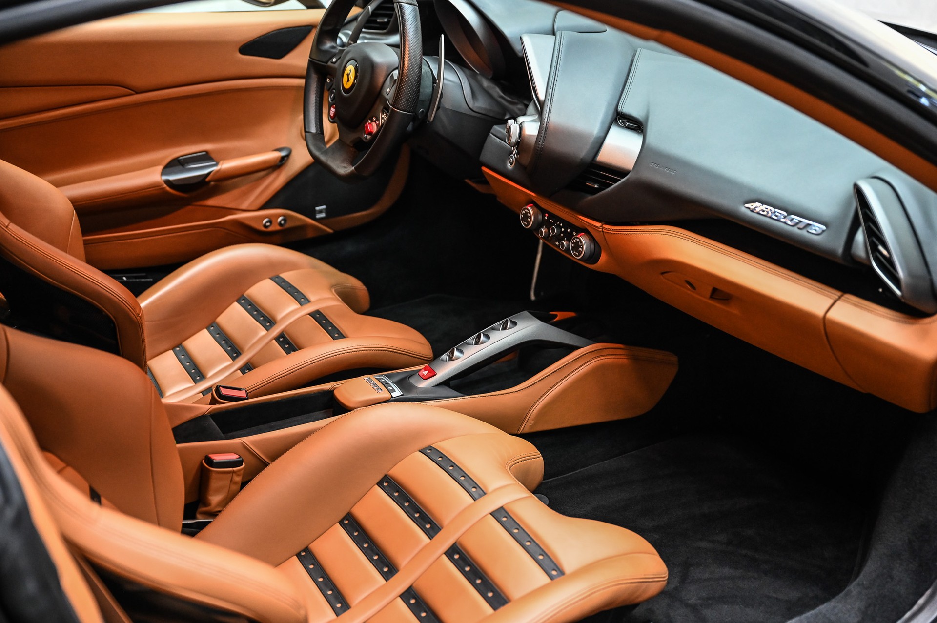 FERRARI 488 GTB 3.9 V8-image-25