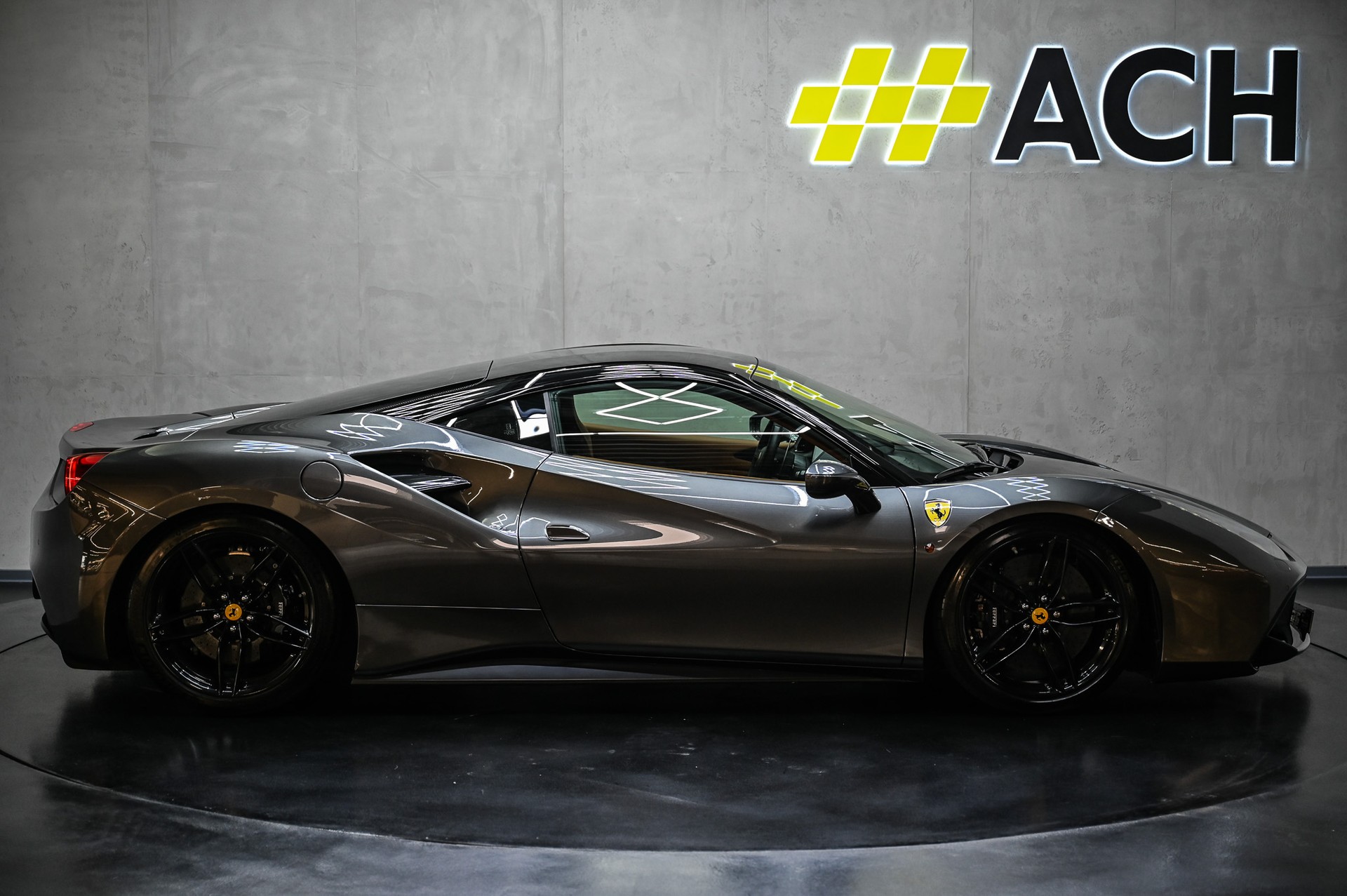 FERRARI 488 GTB 3.9 V8-image-10