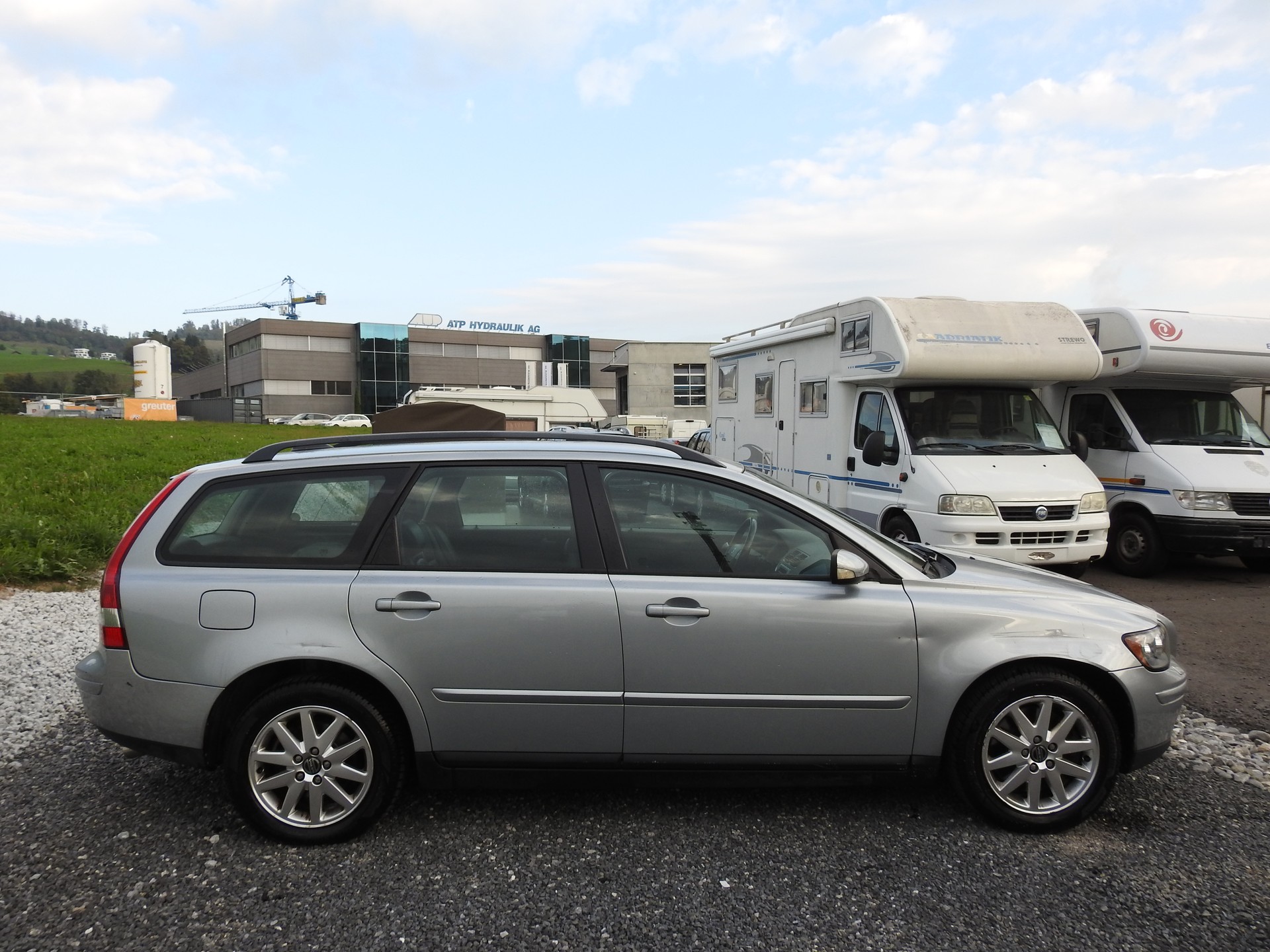 VOLVO V50 D5-image-6