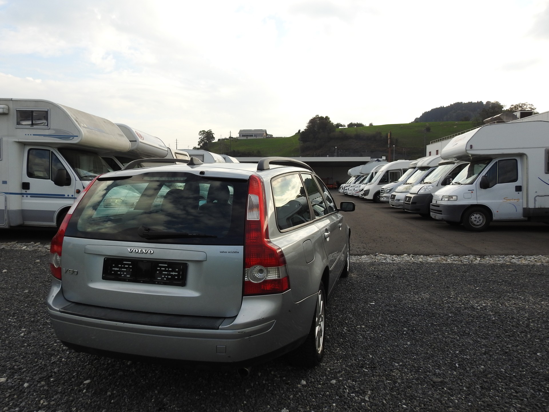 VOLVO V50 D5-image-5