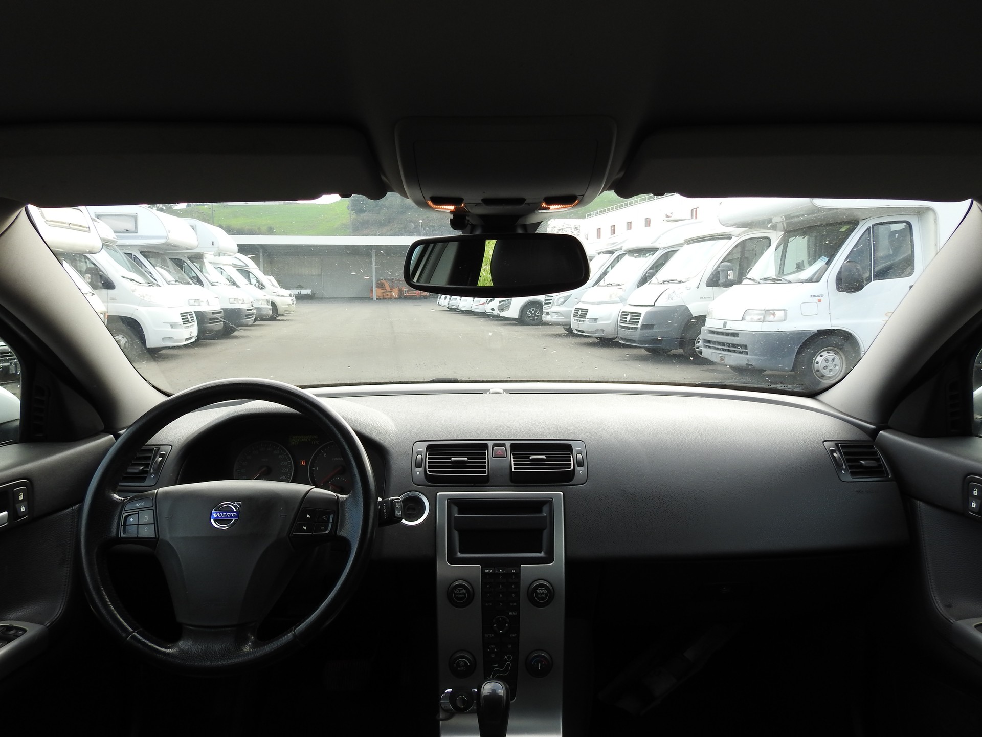 VOLVO V50 D5-image-16