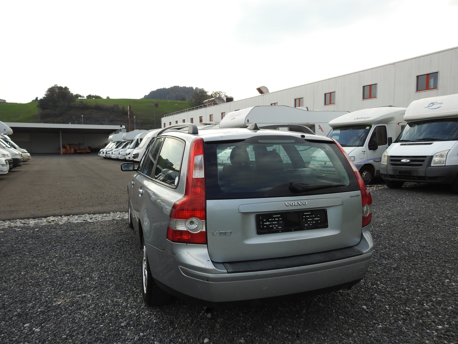 VOLVO V50 D5-image-3