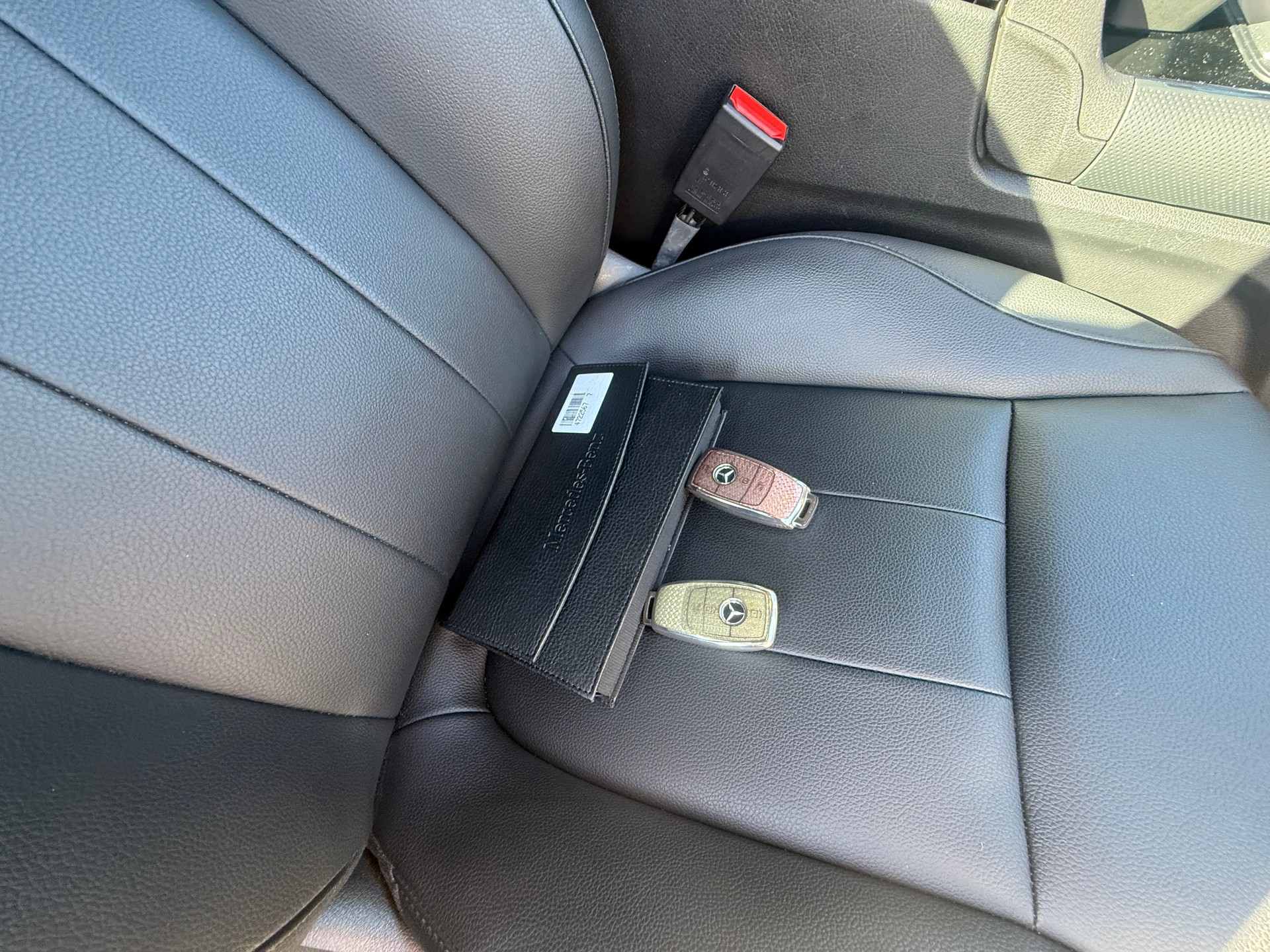 MERCEDES-BENZ GLA 180d 8G-DCT-image-9