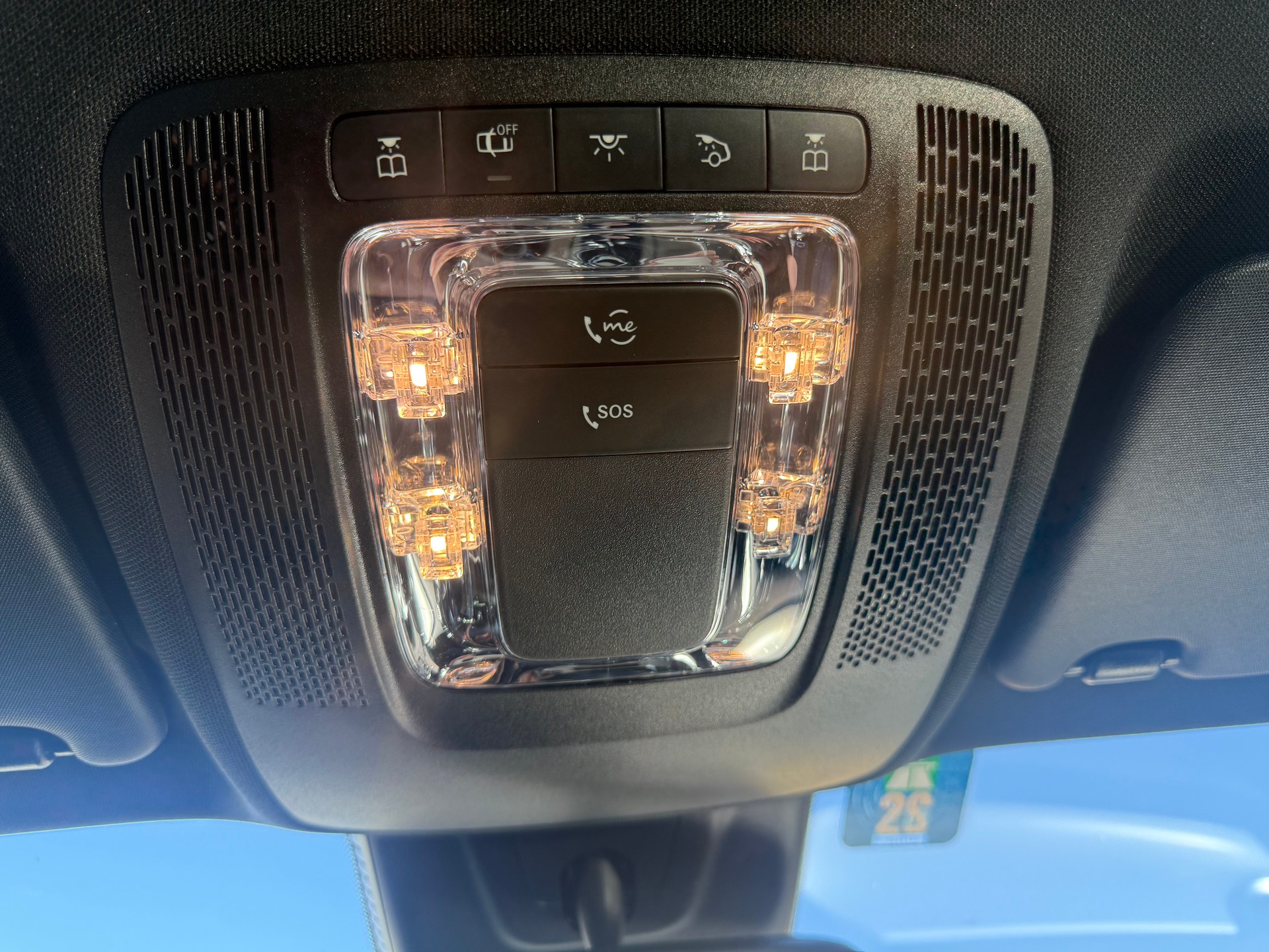 MERCEDES-BENZ GLA 180d 8G-DCT-image-21