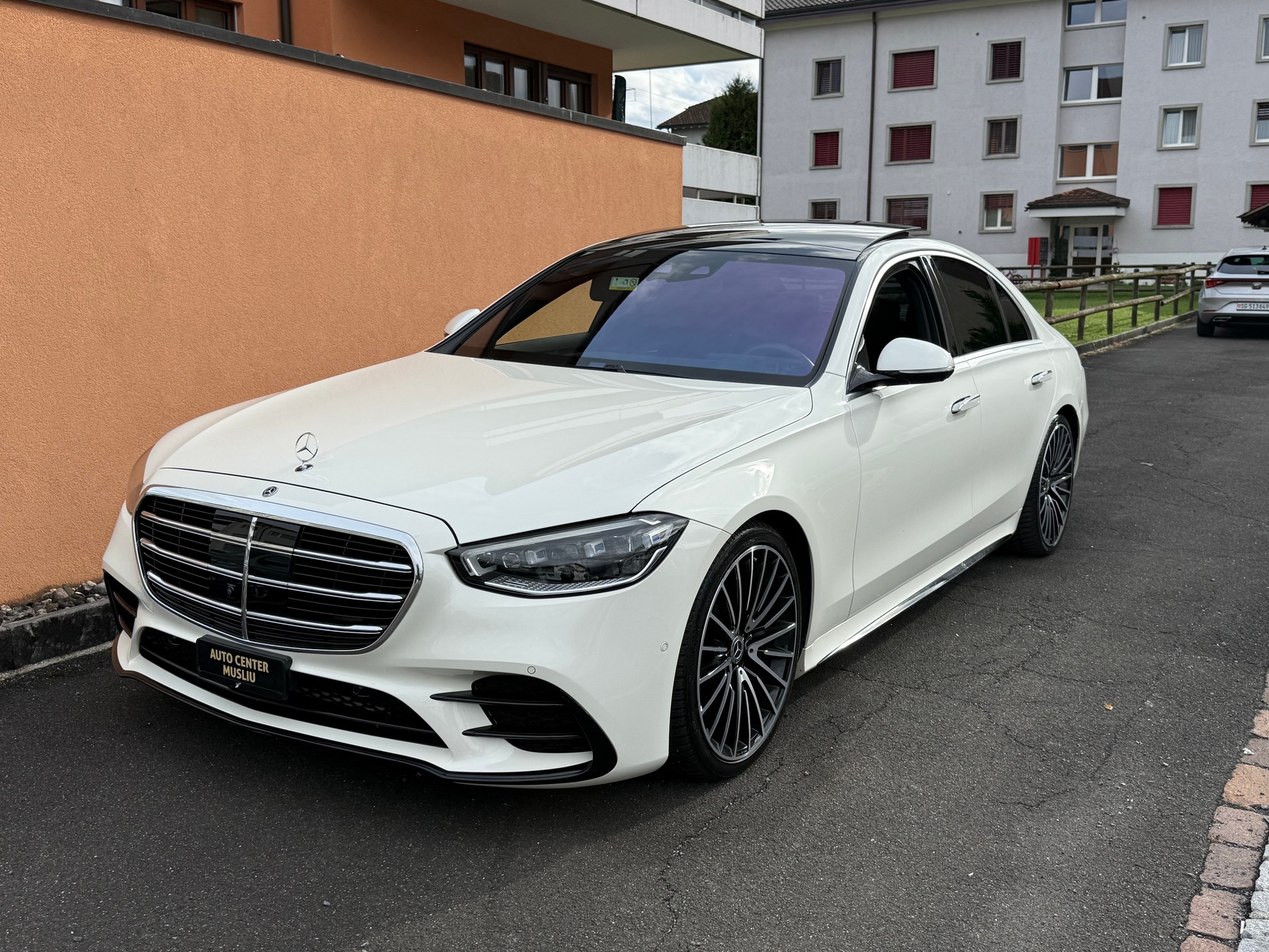 MERCEDES-BENZ S 400 d 4Matic AMG Line 9G-Tronic-image-2