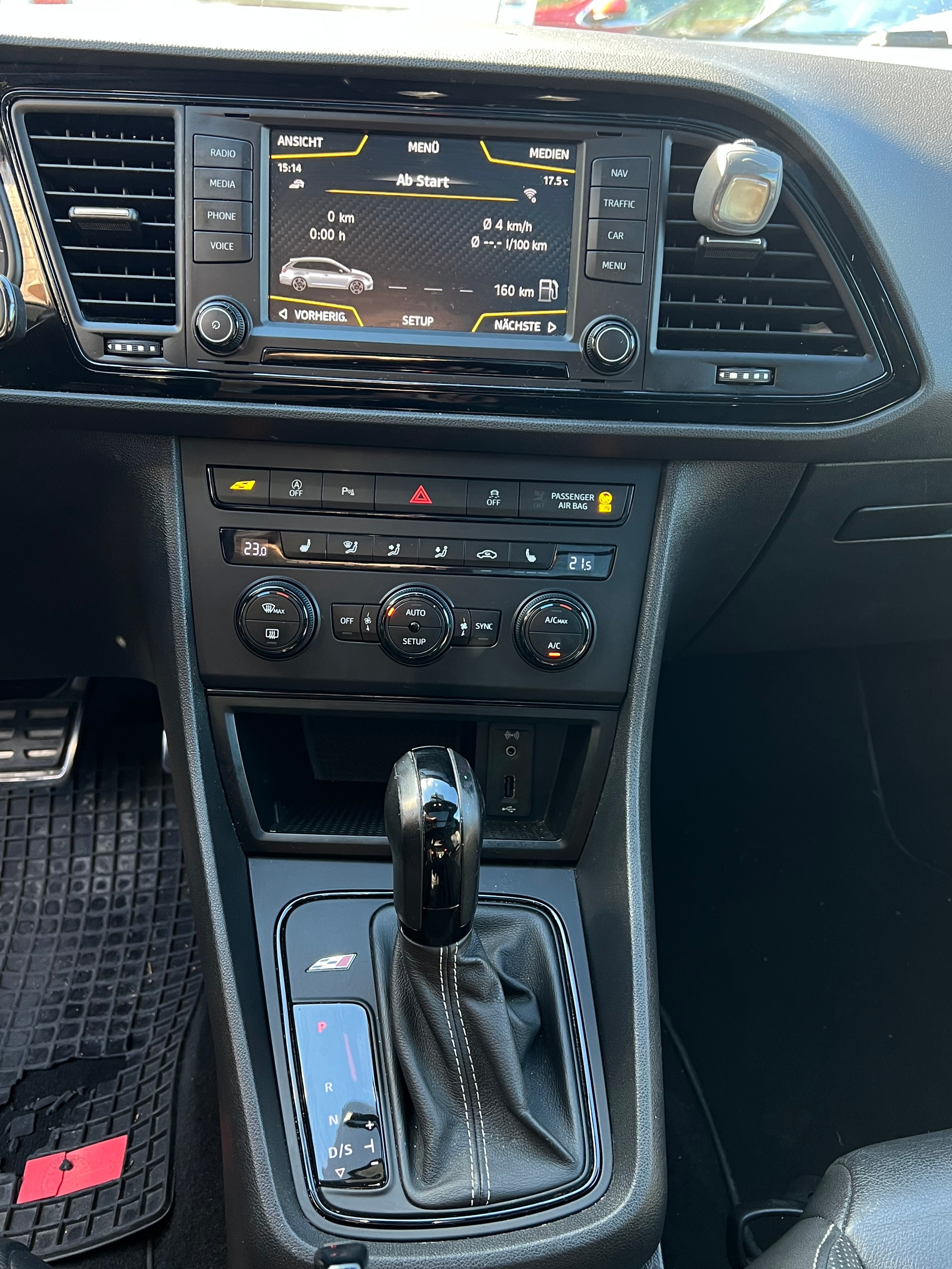 SEAT Leon ST 2.0 TSI Cupra 290 DSG-image-5