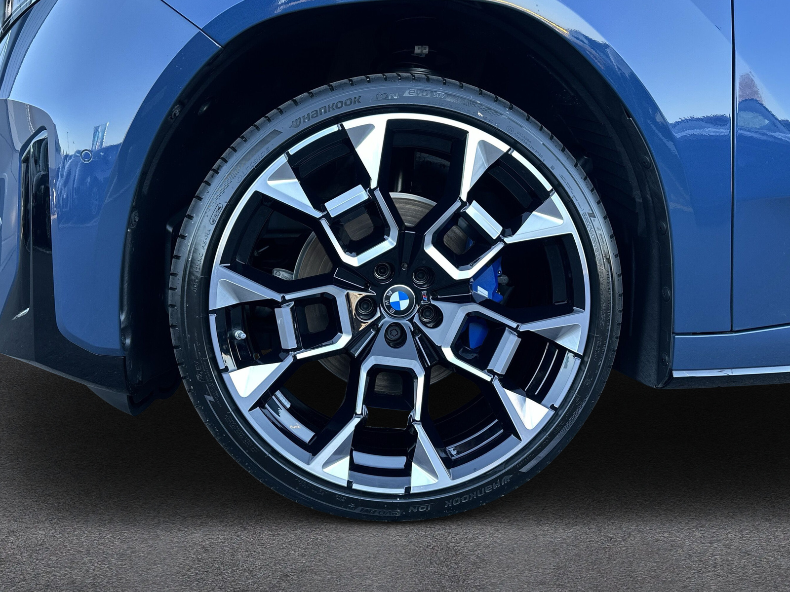 BMW iX3 50 xDrive M Sport **Action de leasing à 0.9%**-image-8
