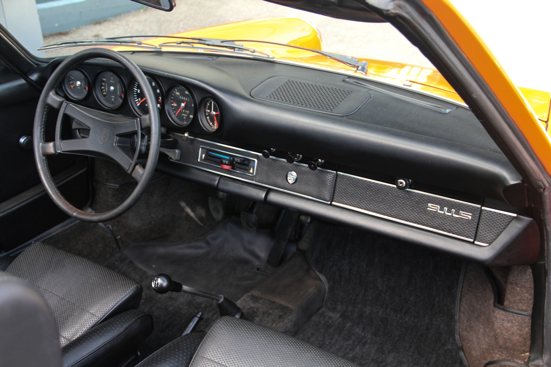 PORSCHE 2.2 S Targa-image-8