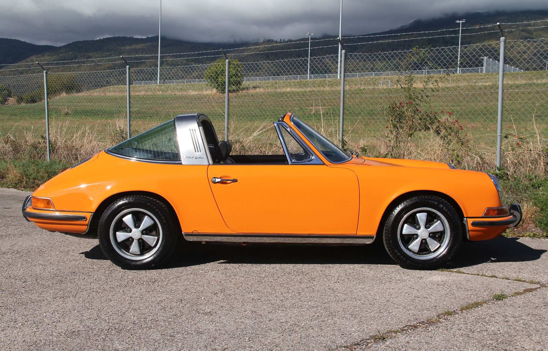 PORSCHE 2.2 S Targa-image-24