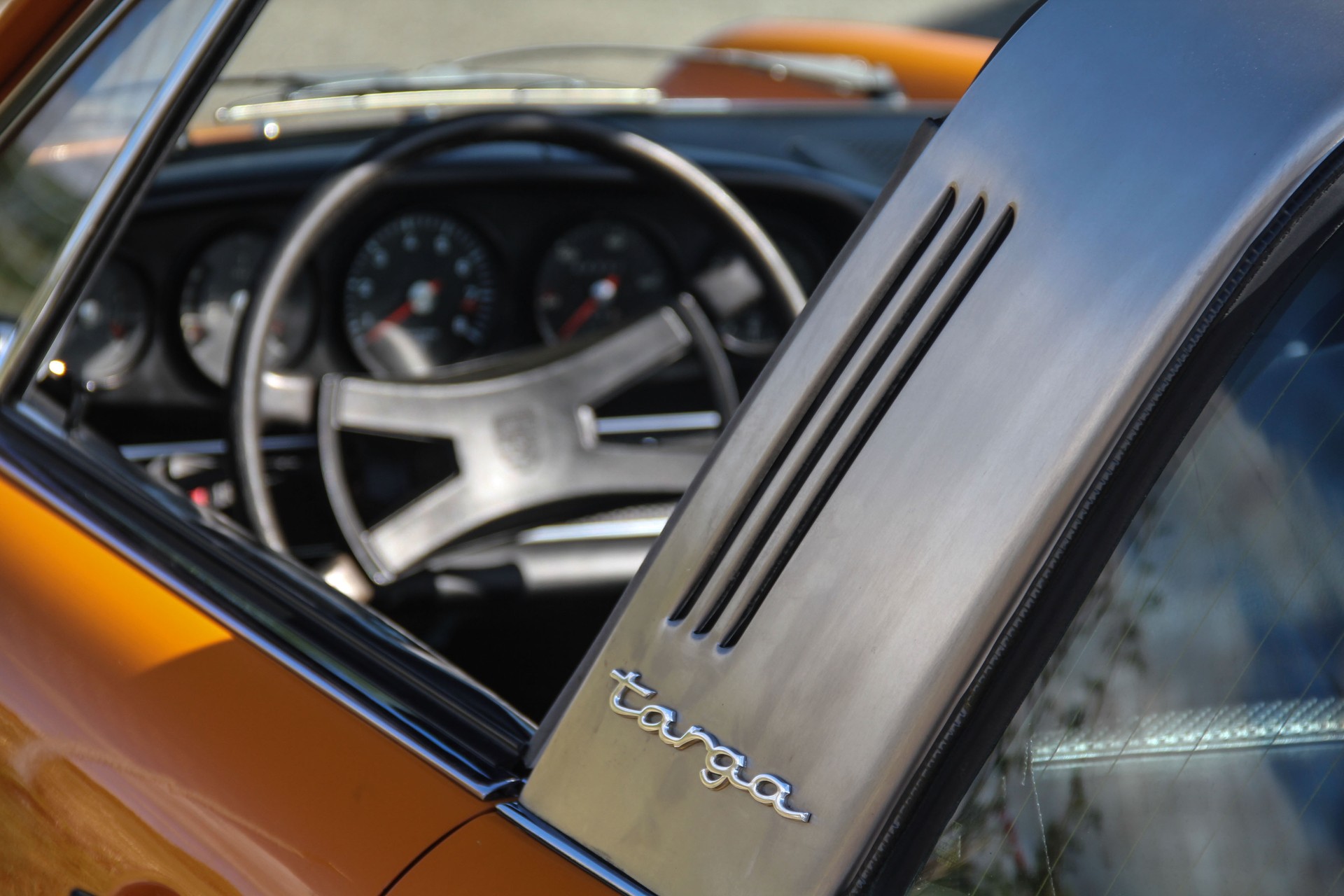 PORSCHE 2.2 S Targa-image-12