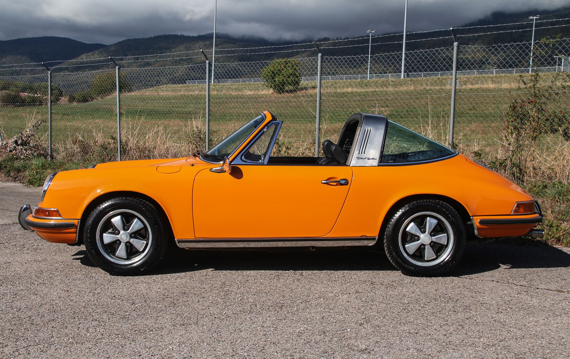 PORSCHE 2.2 S Targa-image-25