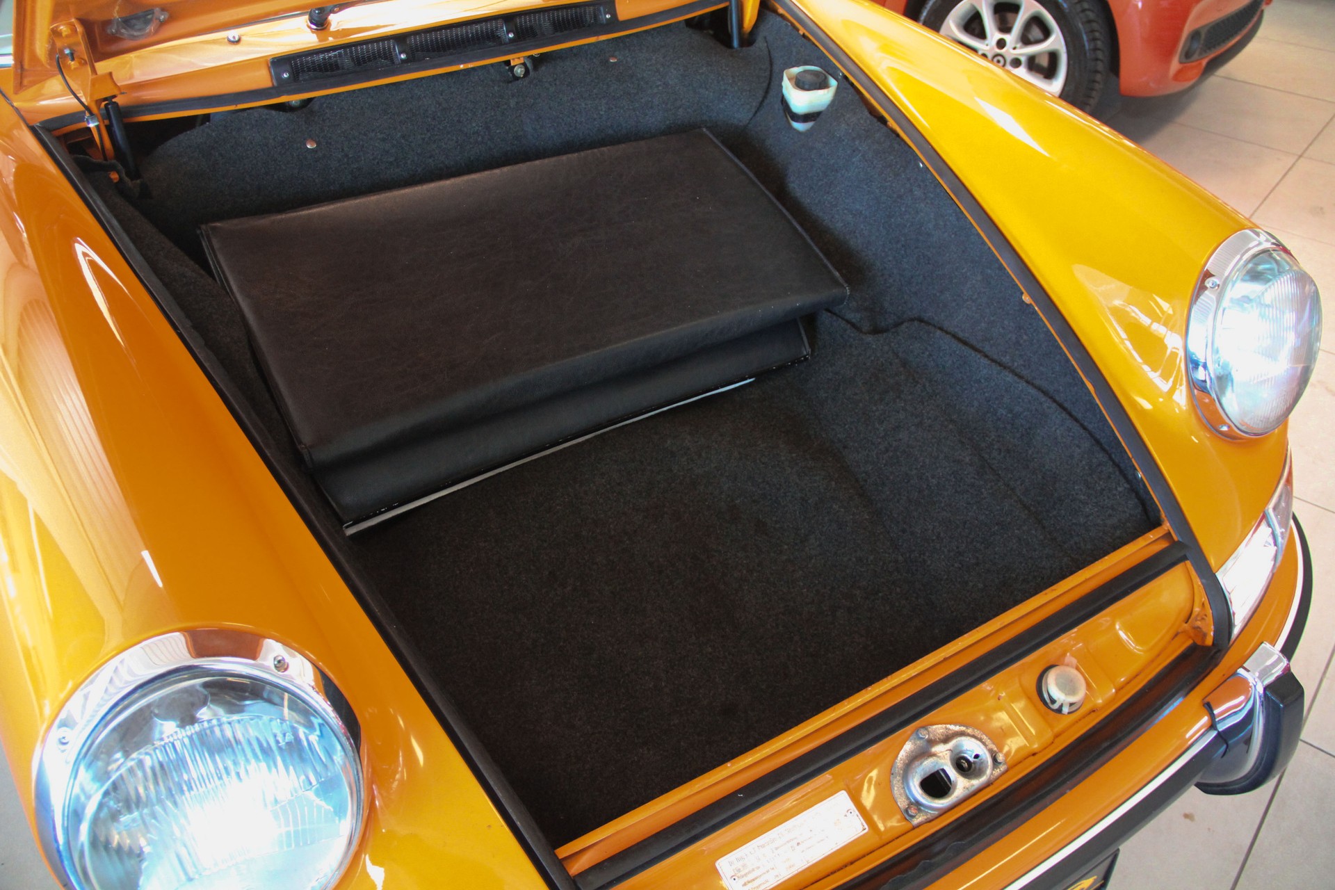 PORSCHE 2.2 S Targa-image-16