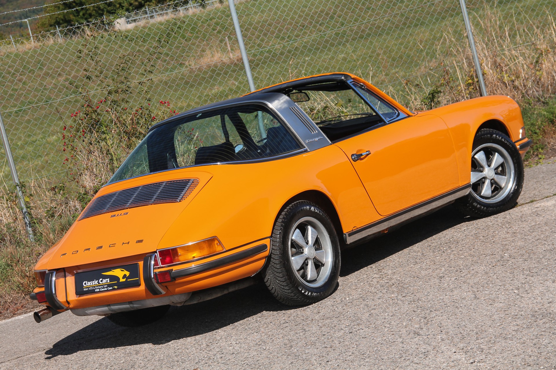 PORSCHE 2.2 S Targa-image-1