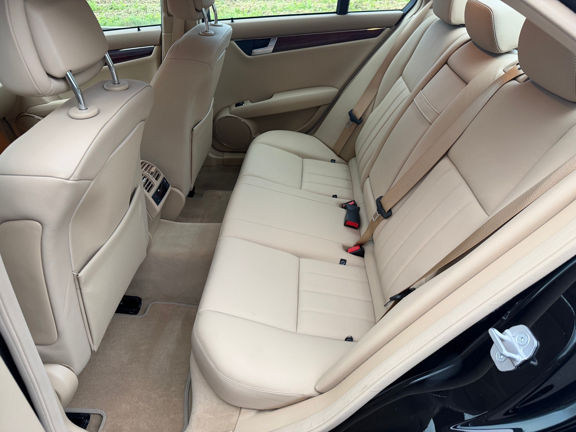 MERCEDES-BENZ C 350 Elégance 4Matic 7G-Tronic-image-8