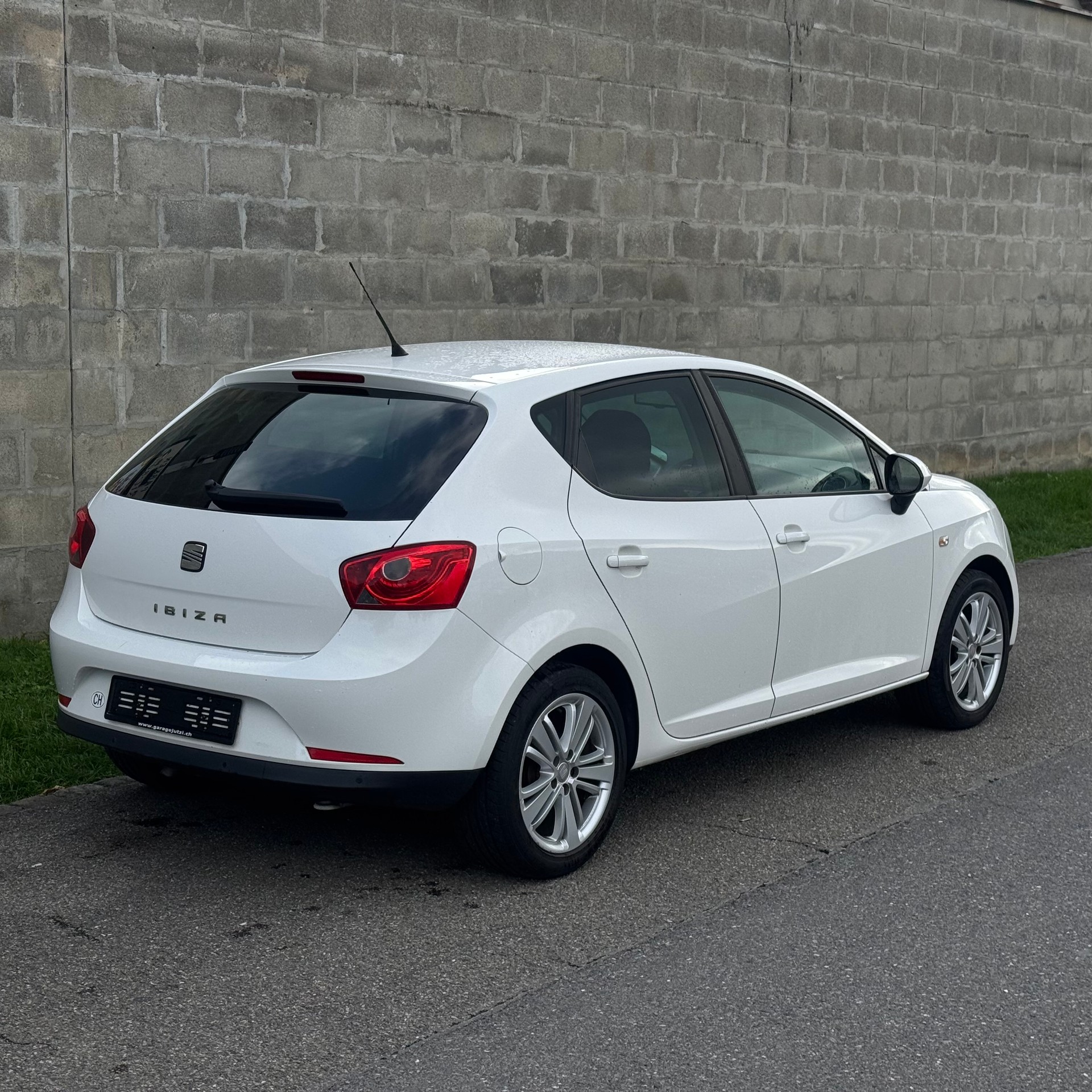SEAT Ibiza 1.4 Reference-image-3