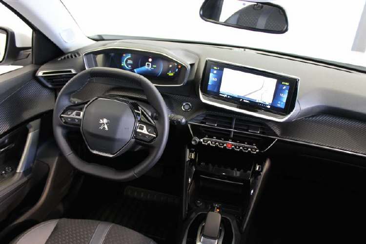 PEUGEOT 2008 e-Allure-image-6