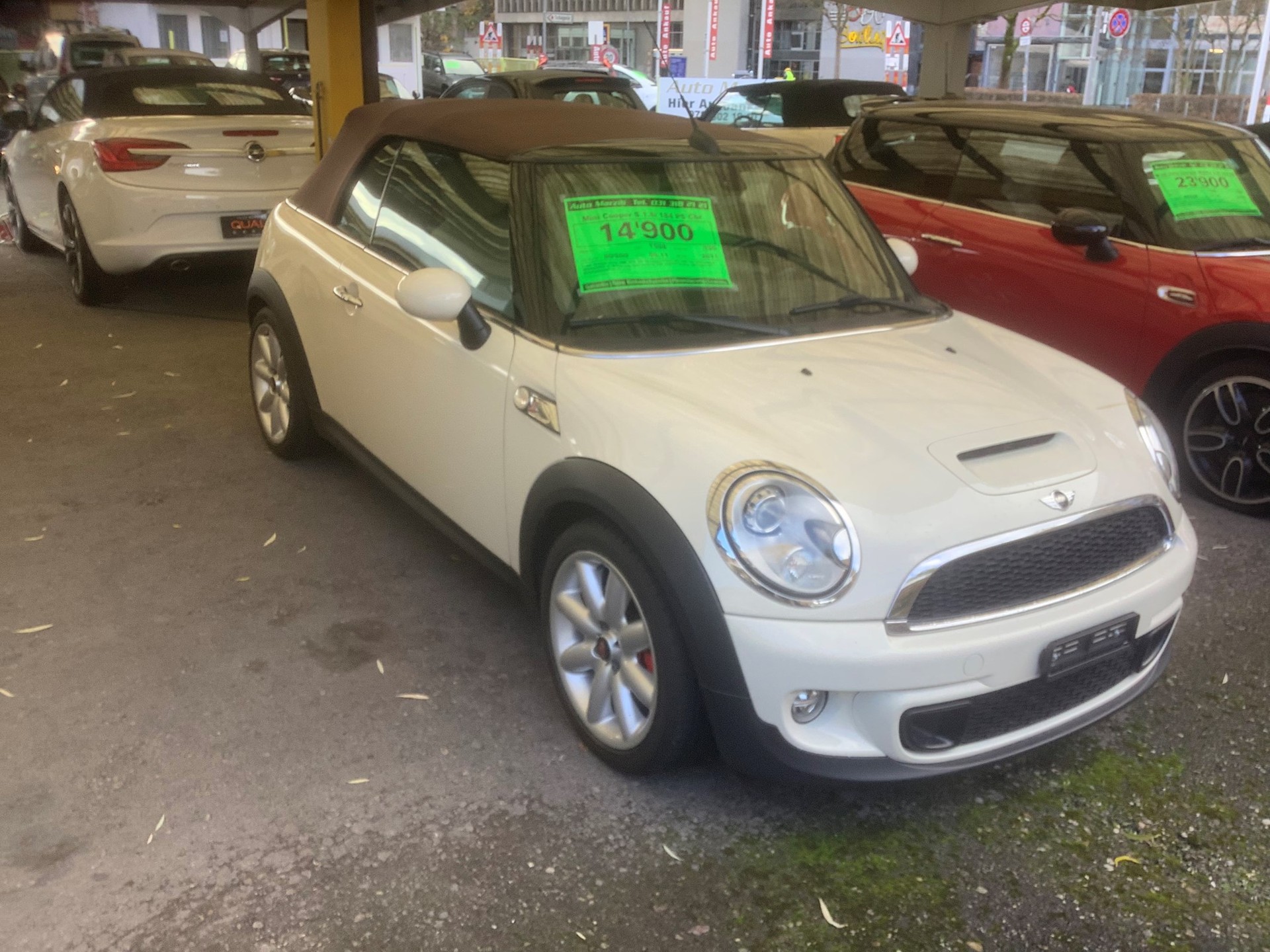 MINI Cooper S Cabriolet-image-2