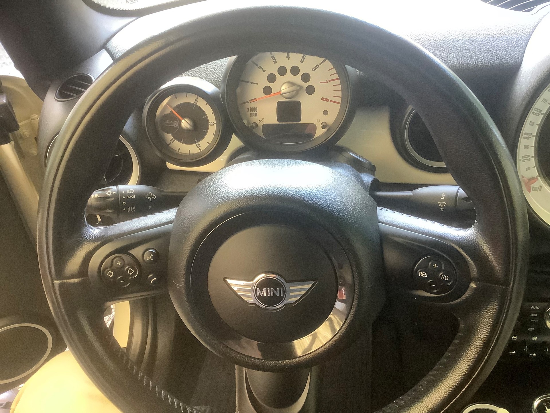 MINI Cooper S Cabriolet-image-8