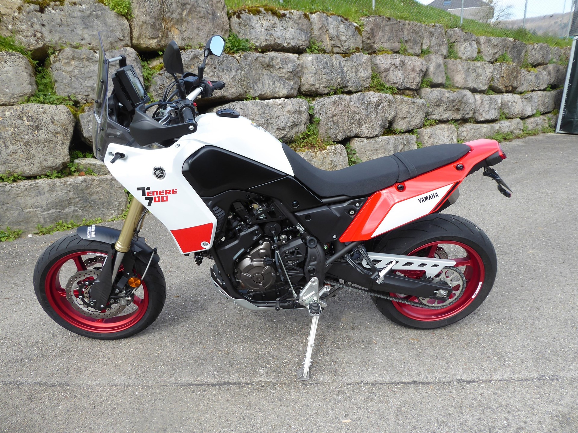 YAMAHA Tenere 700-showroom-element-2