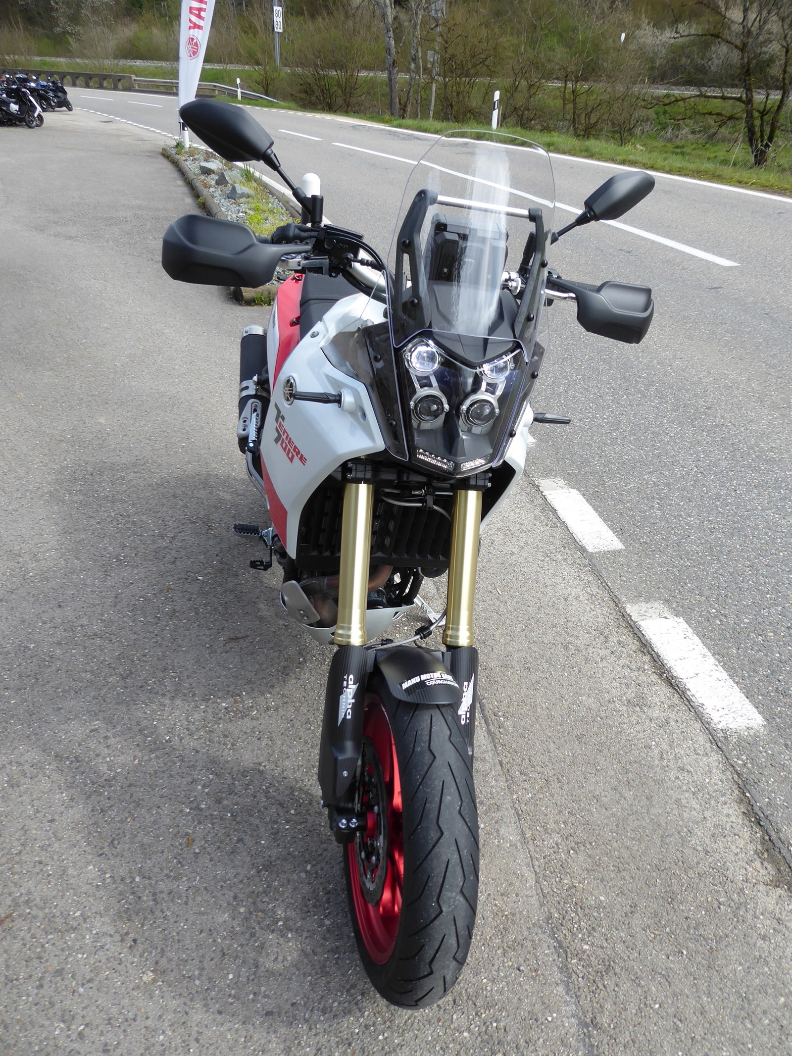 YAMAHA Tenere 700-showroom-element-1