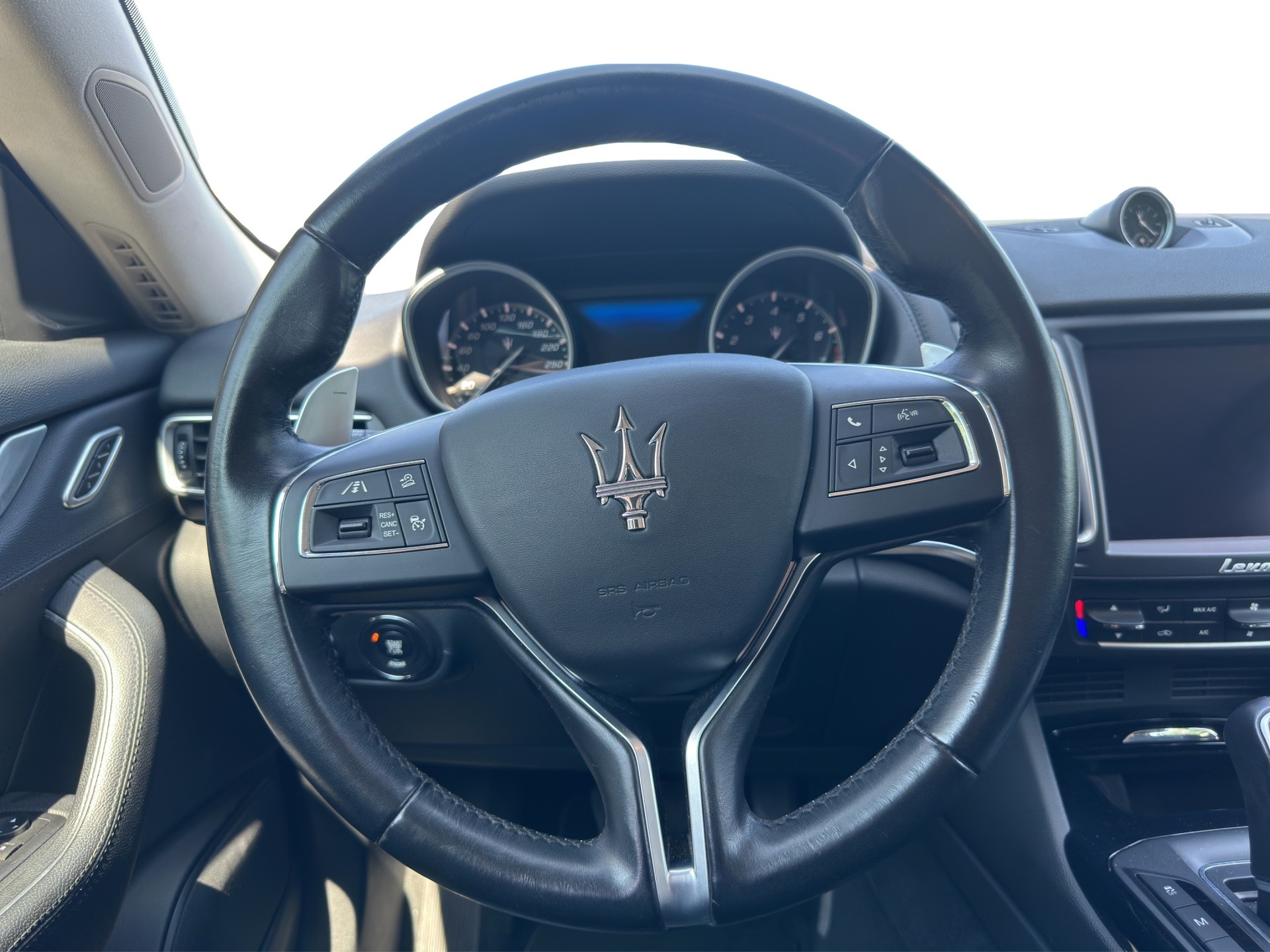 MASERATI Levante S 3.0 V6 Automatica / CH-Auslieferung-image-12