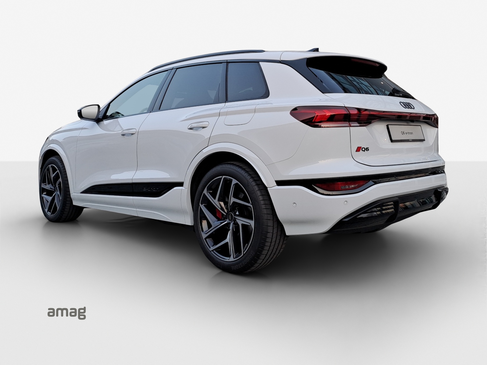 AUDI Q6 e-tron quattro-image-2