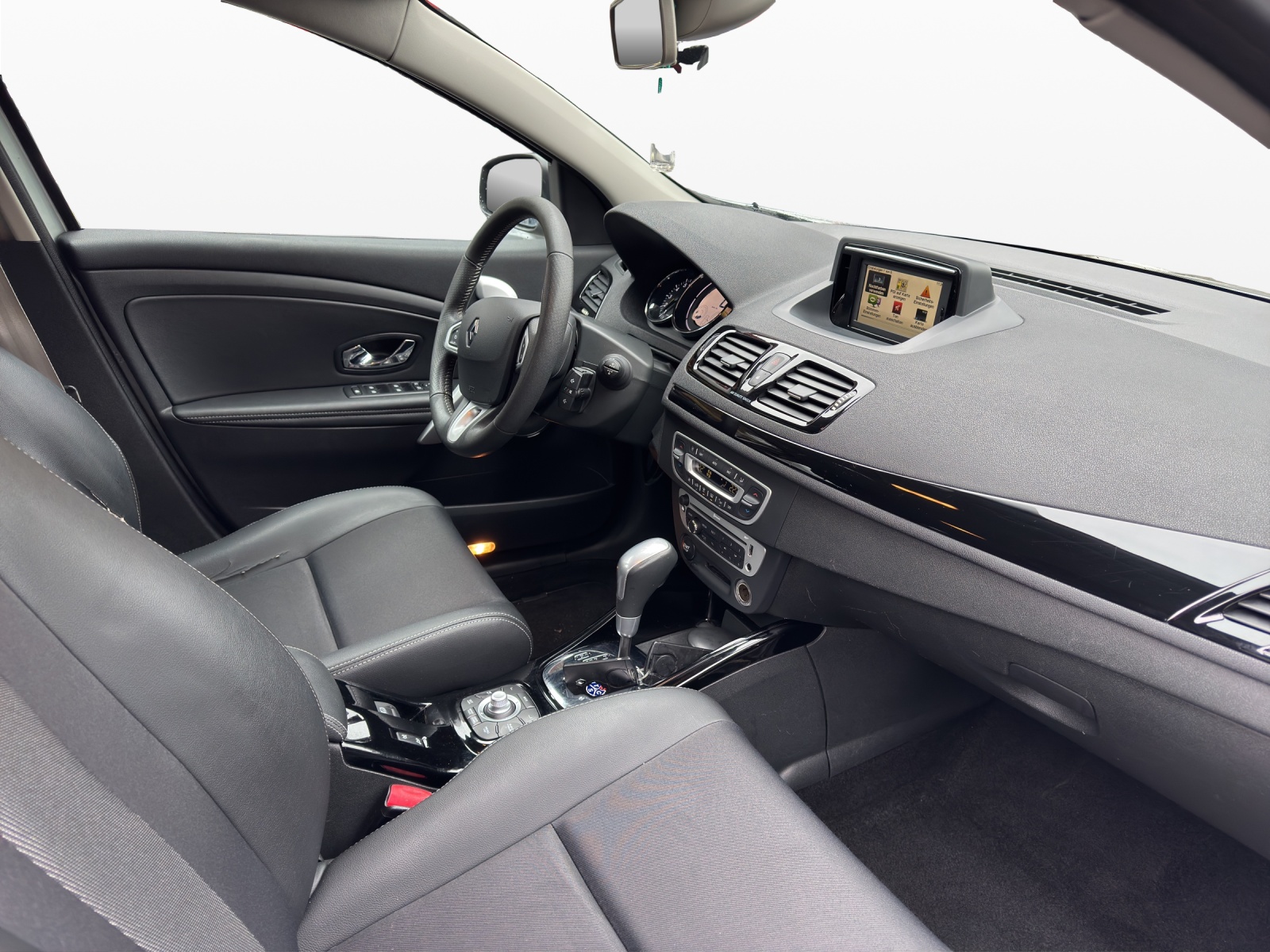 RENAULT Mégane 2.0 16V Bose CVT-image-12