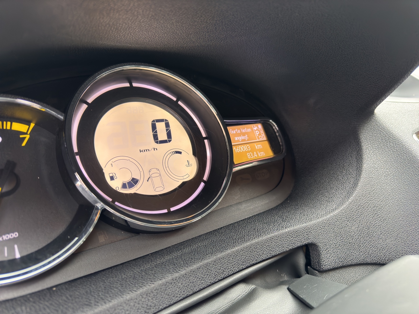 RENAULT Mégane 2.0 16V Bose CVT-image-23