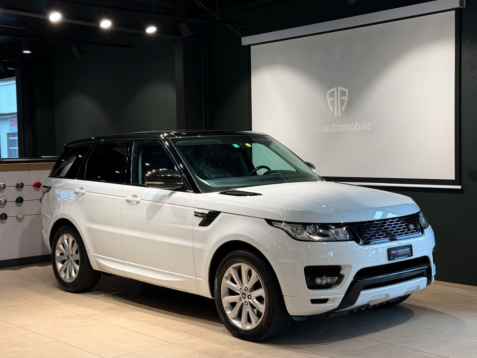 LAND ROVER Range Rover Sport 3.0 TDV6 S Automatic-image-0