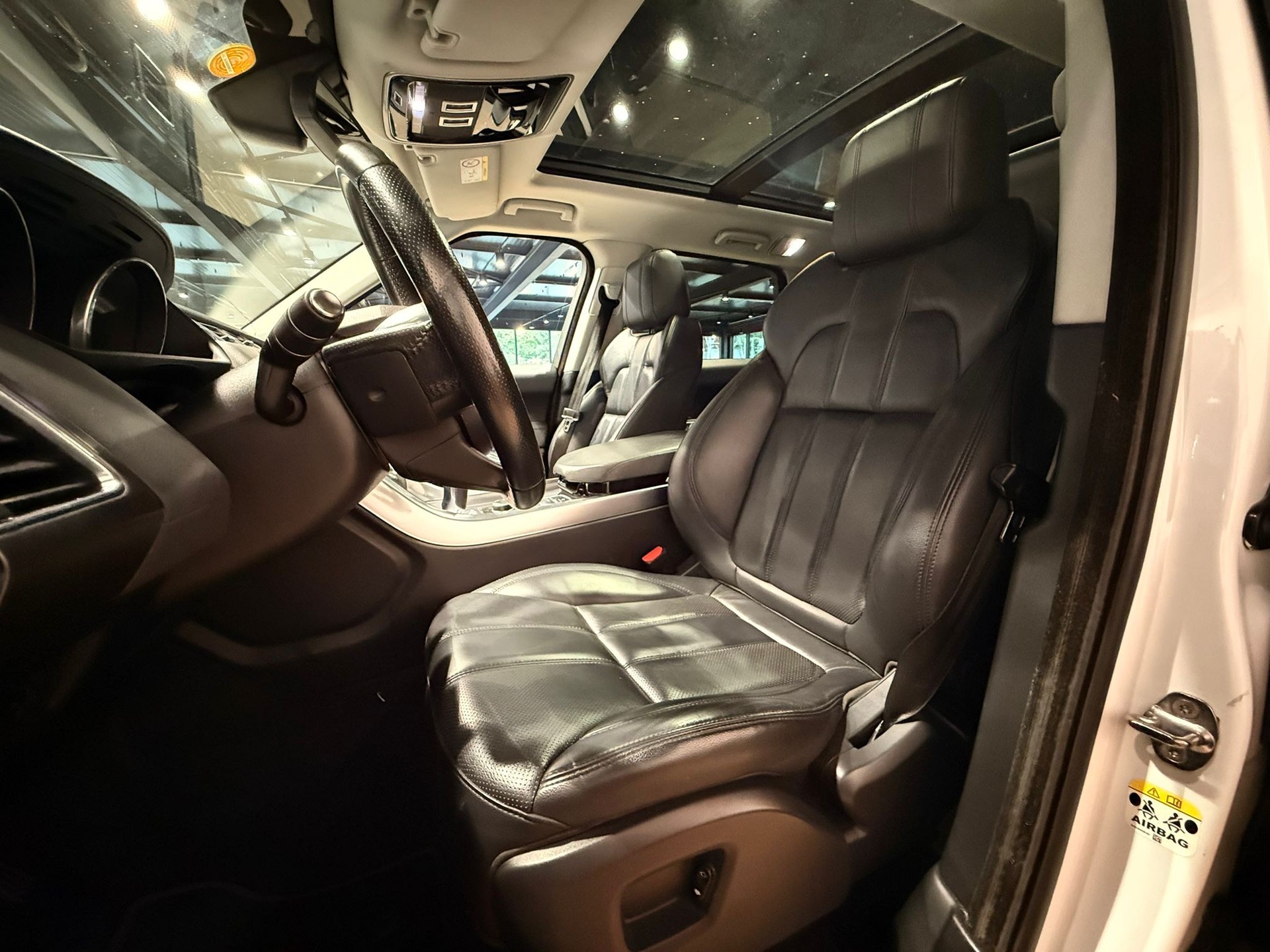 LAND ROVER Range Rover Sport 3.0 TDV6 S Automatic-image-12