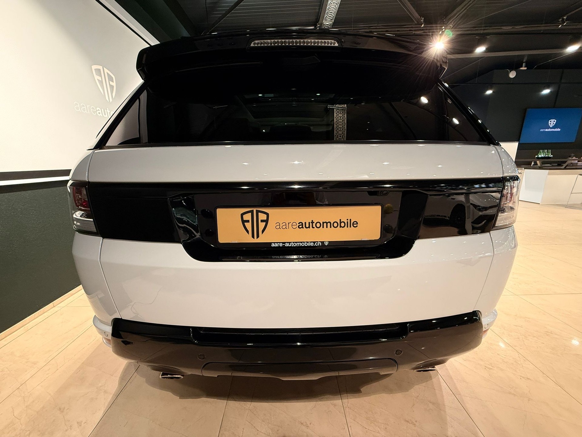 LAND ROVER Range Rover Sport 3.0 TDV6 S Automatic-image-5